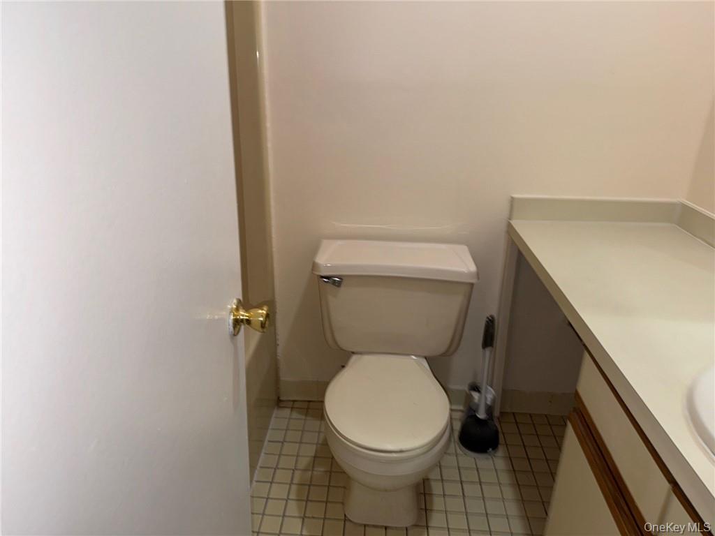 100 HILLSIDE Drive # G8, Middletown, NY 10941