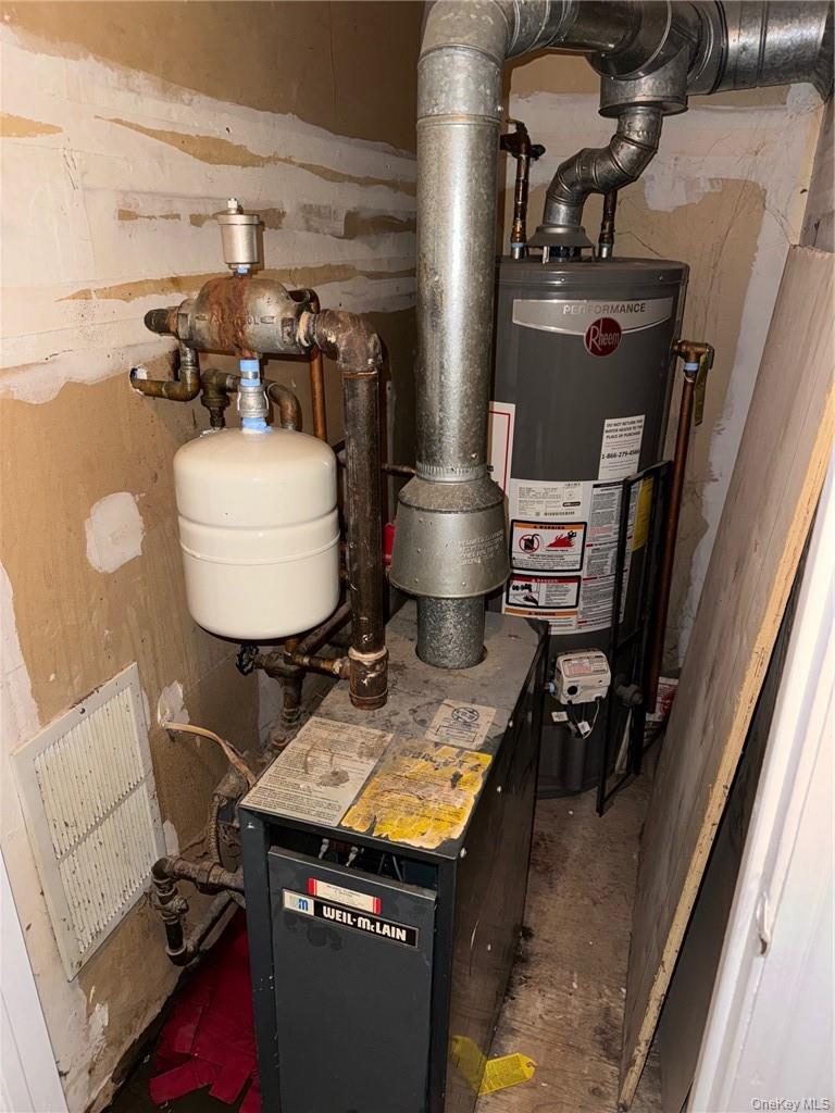 100 HILLSIDE Drive # G8, Middletown, NY 10941