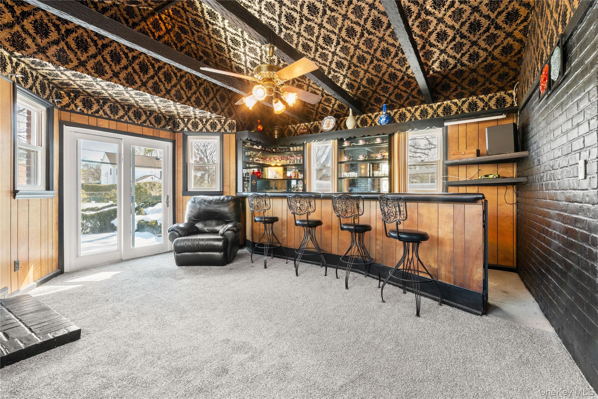 851 Hemlock Street, Franklin Square, NY 11010