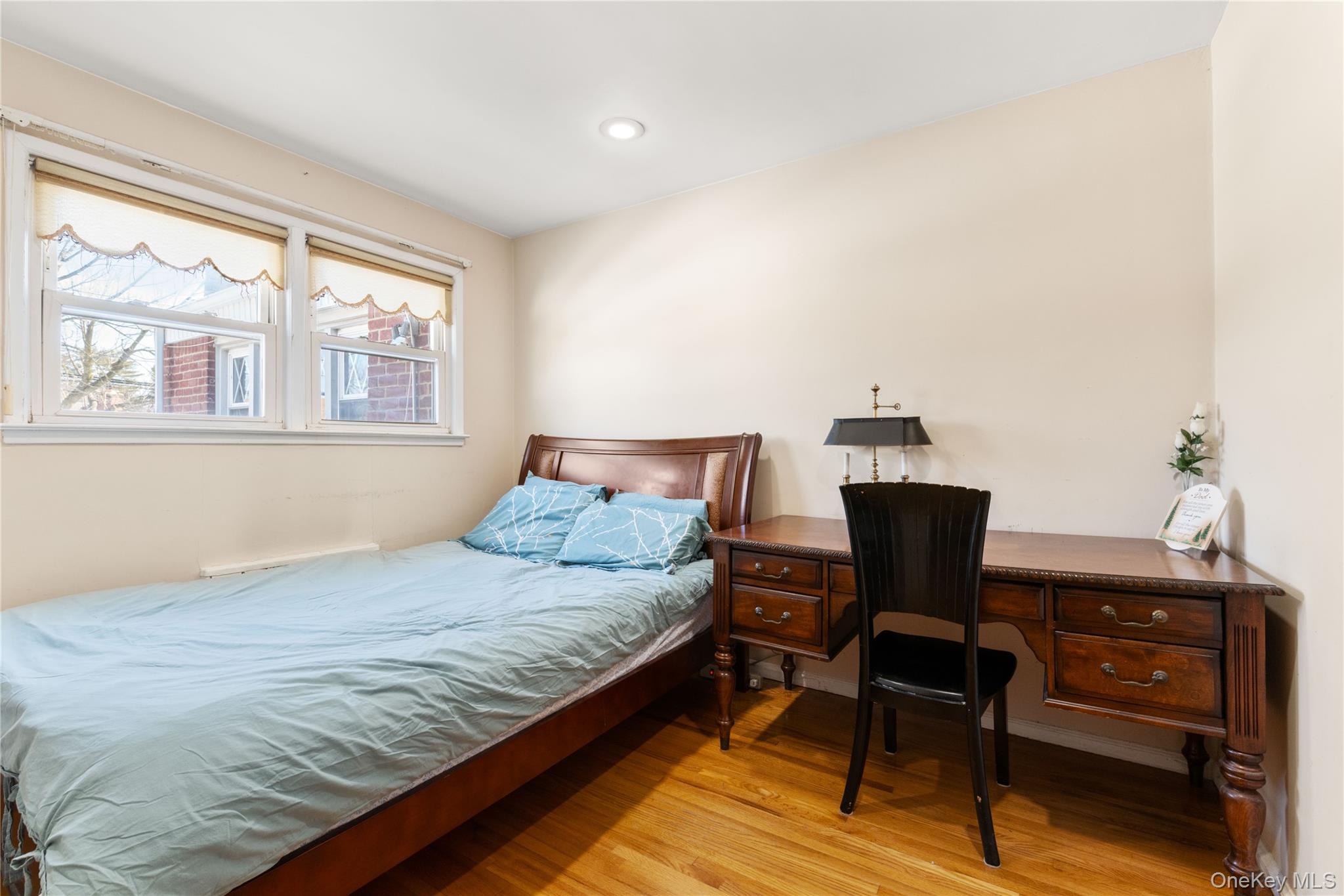 851 Hemlock Street, Franklin Square, NY 11010