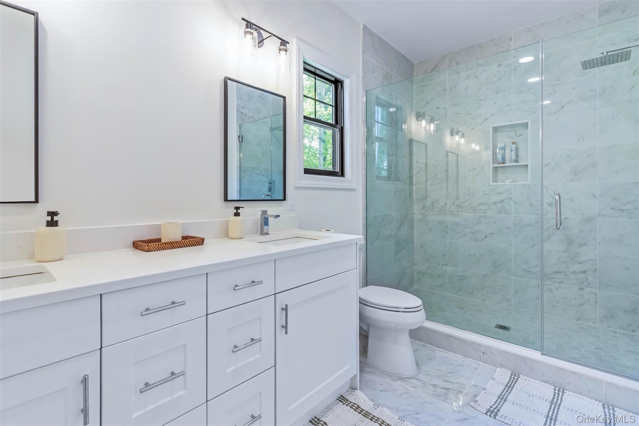 1745 Stars Road, East Marion, NY 11939