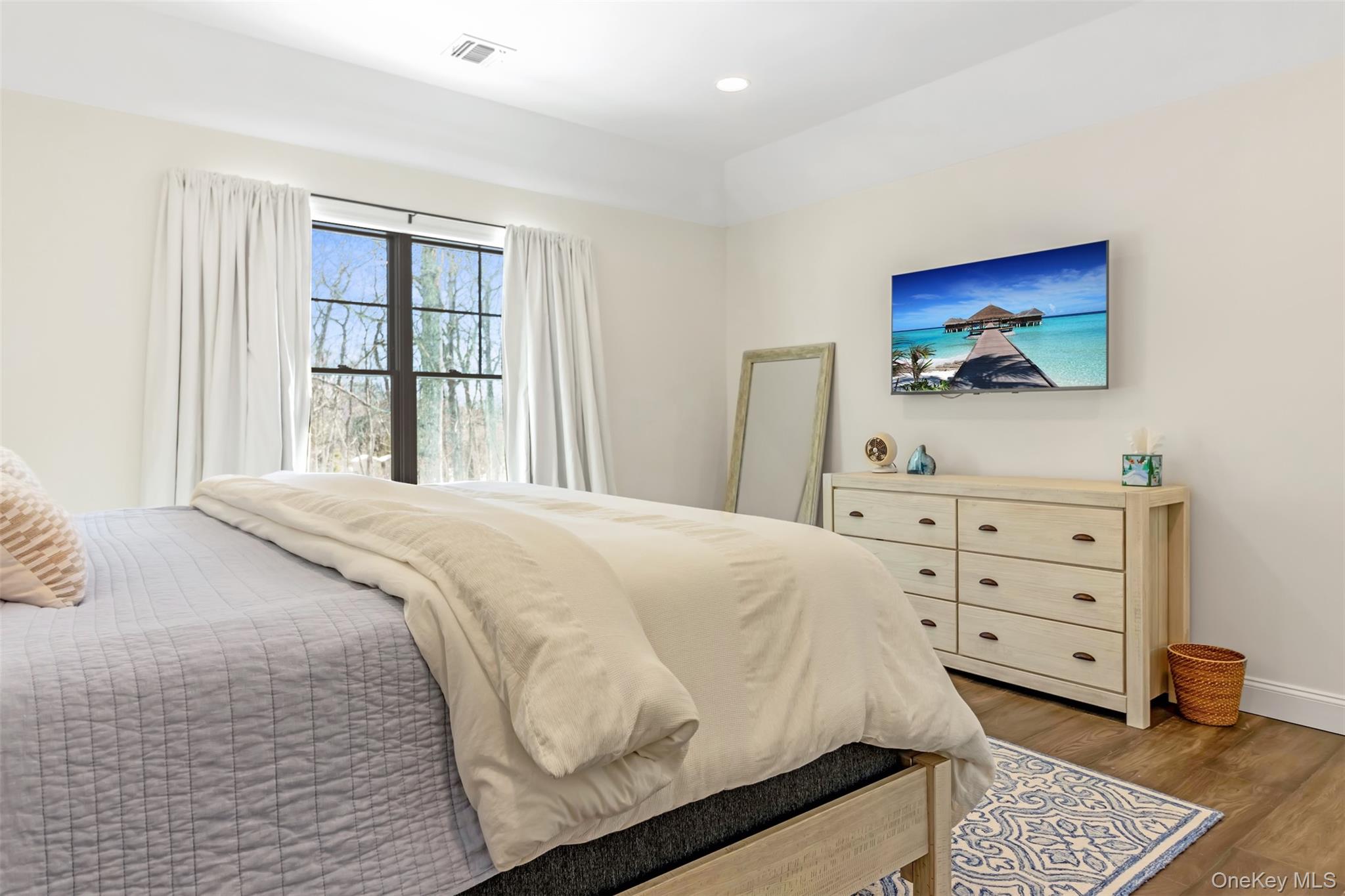 1745 Stars Road, East Marion, NY 11939