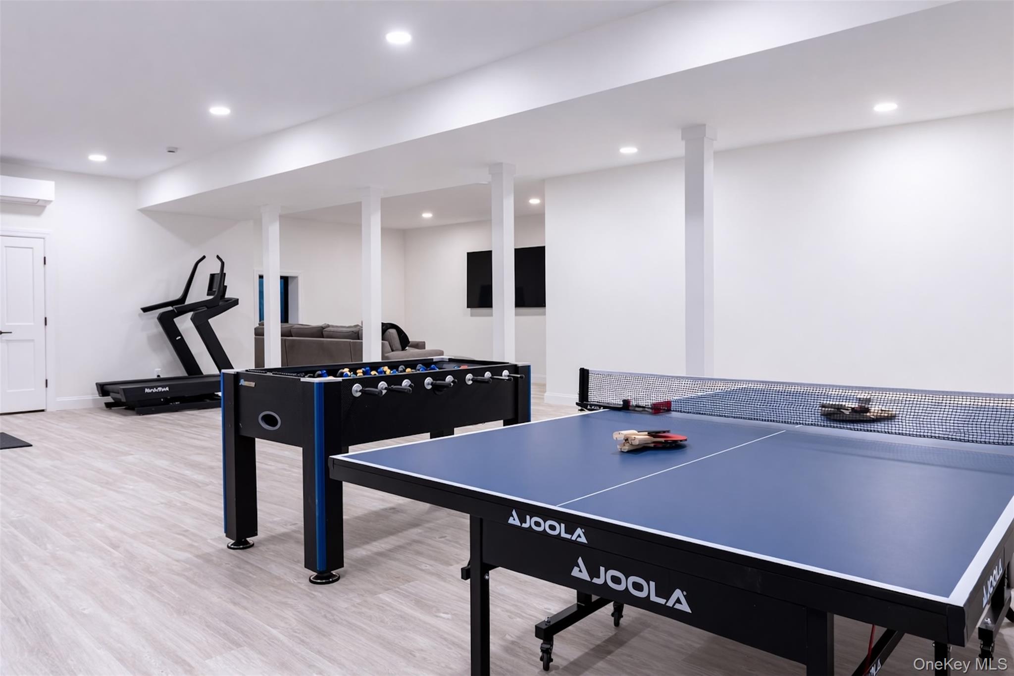 1745 Stars Road, East Marion, NY 11939