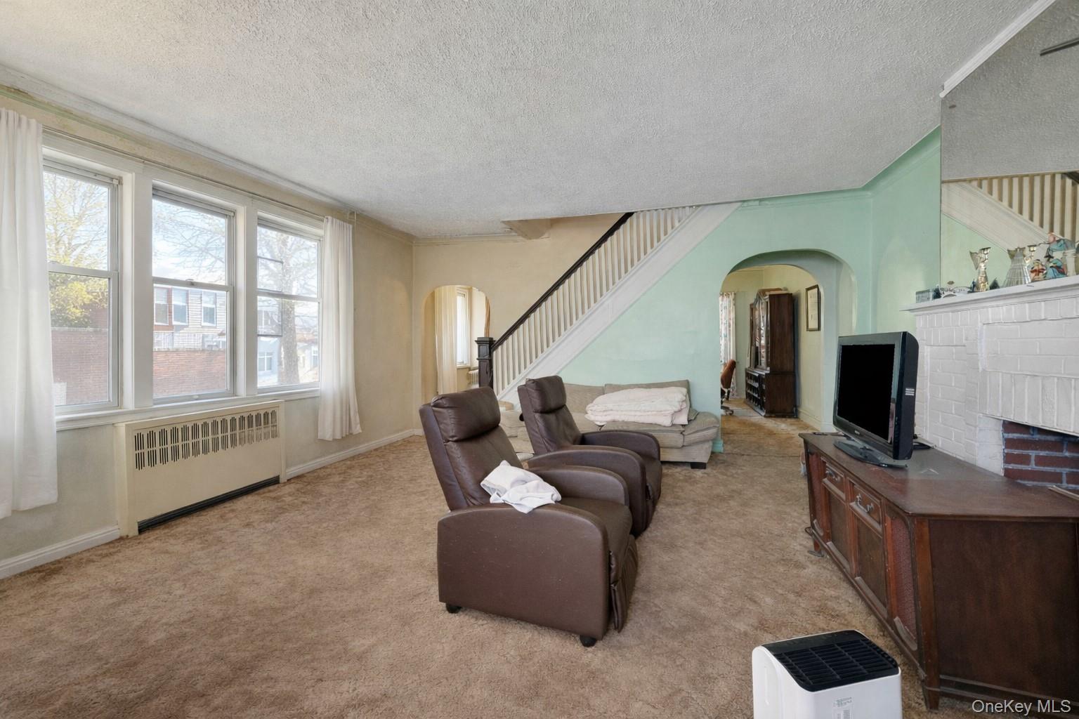 2335 Yates Avenue, Bronx, NY 10469