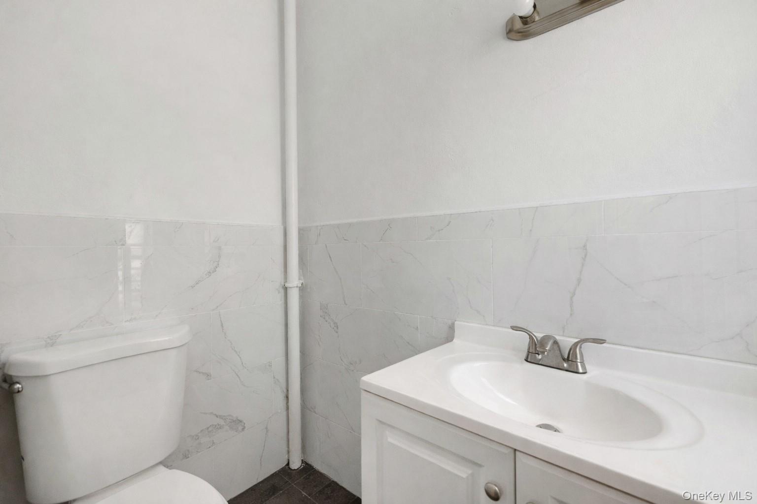 2335 Yates Avenue, Bronx, NY 10469