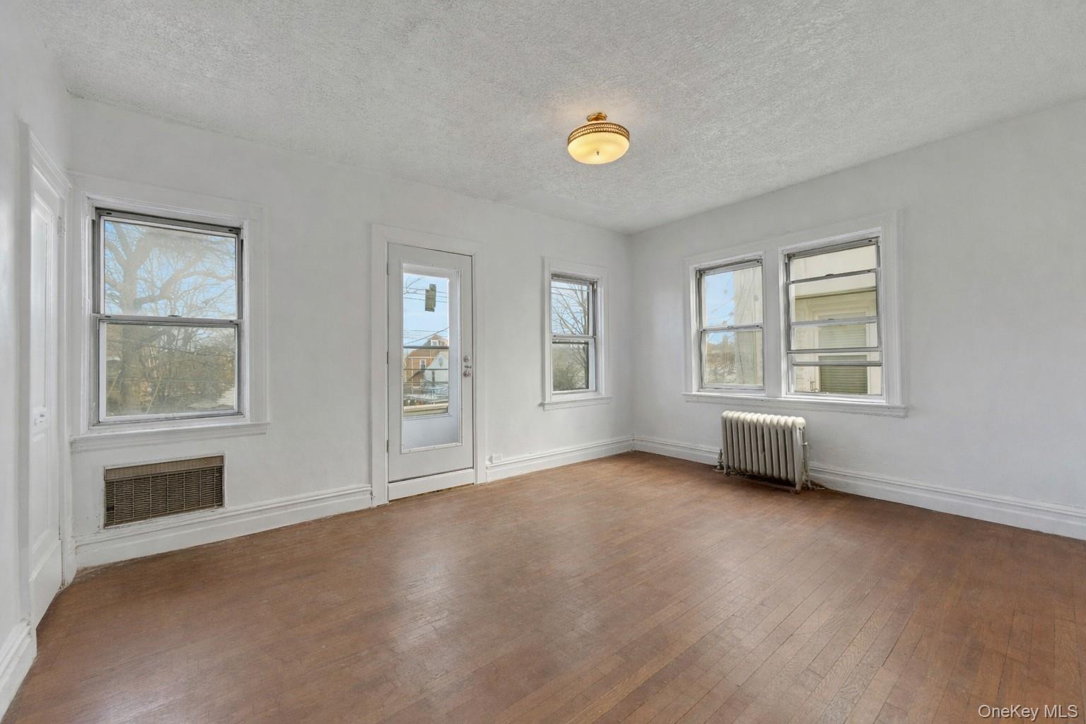 2335 Yates Avenue, Bronx, NY 10469