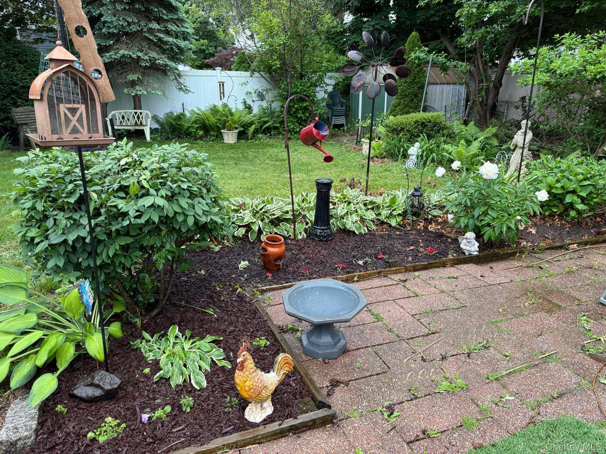 48 Pine Street, Hicksville, NY 11801