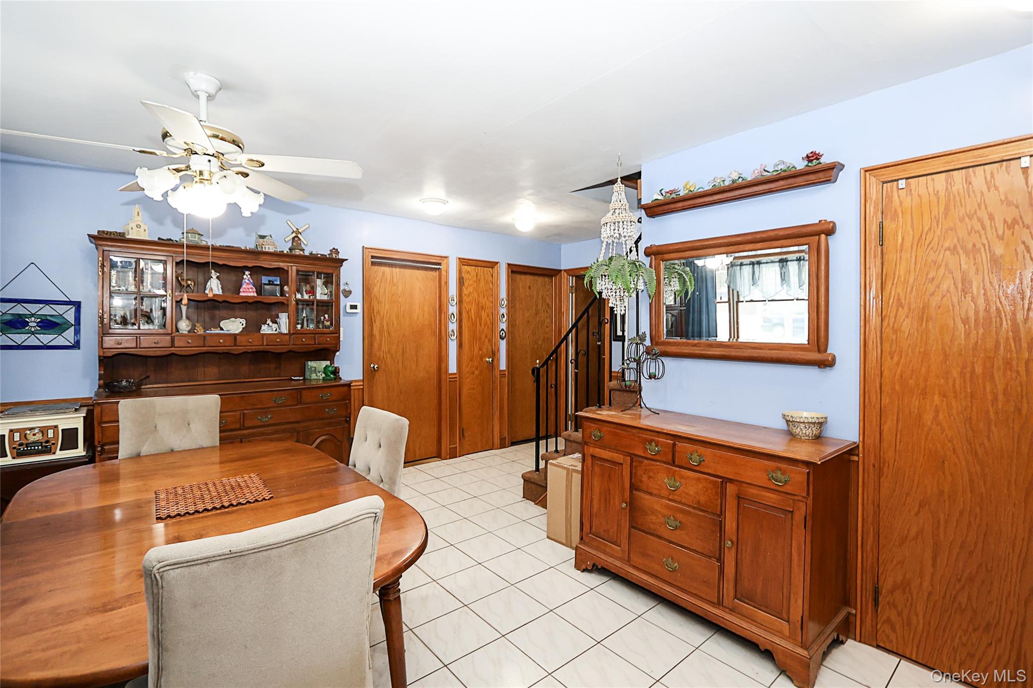 48 Pine Street, Hicksville, NY 11801