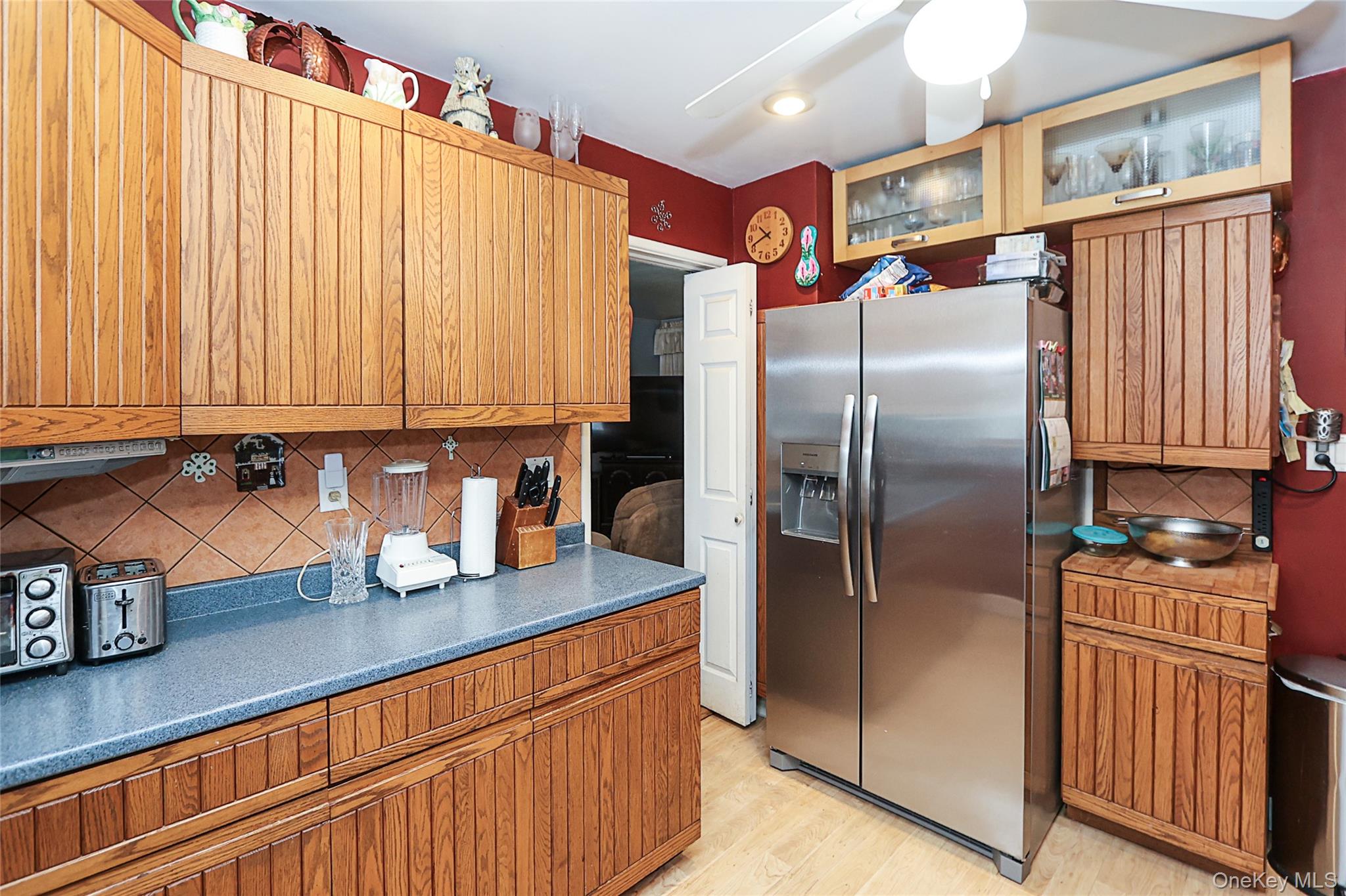 48 Pine Street, Hicksville, NY 11801