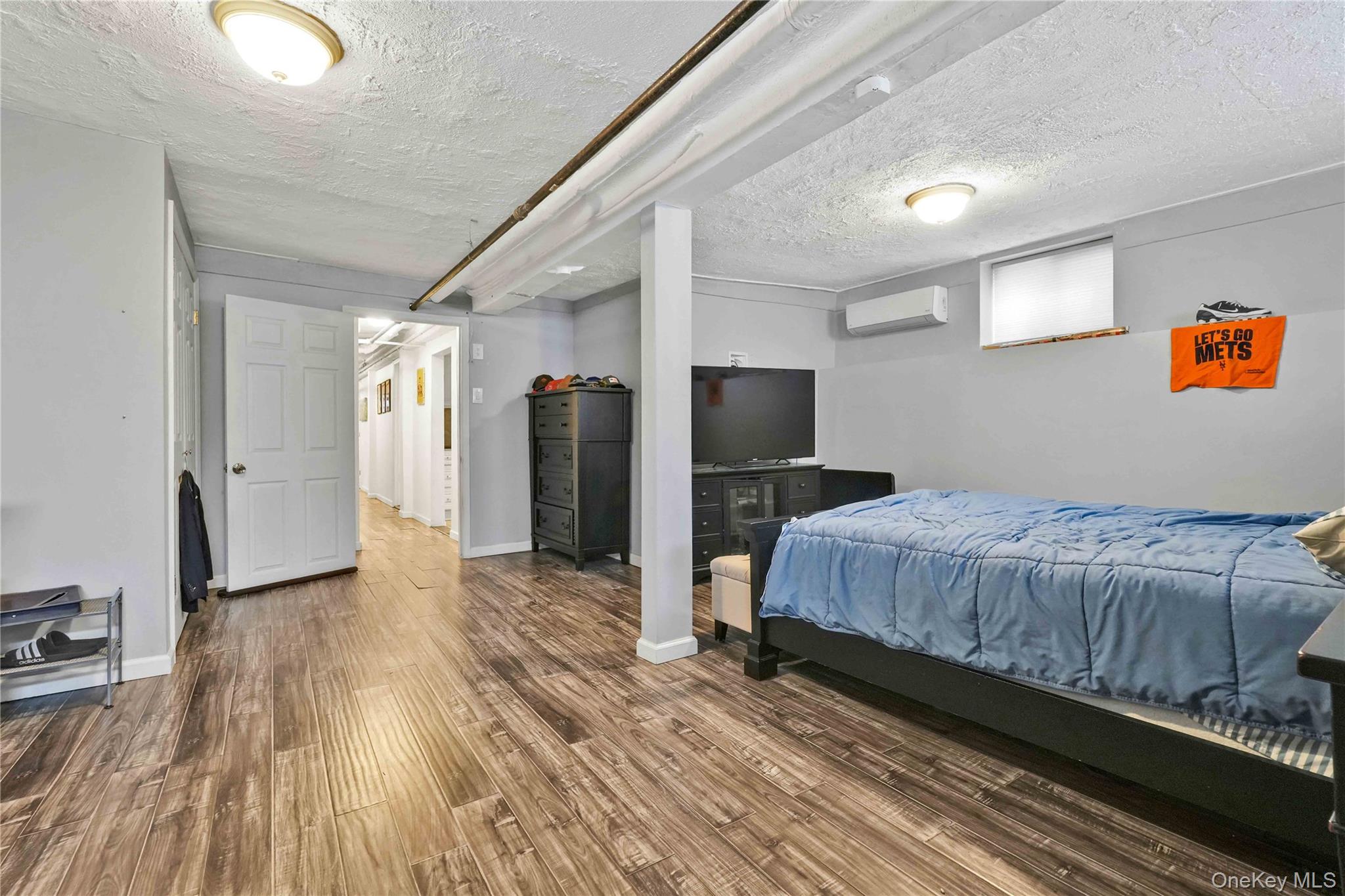 2334 28th Street, Astoria, NY 11105