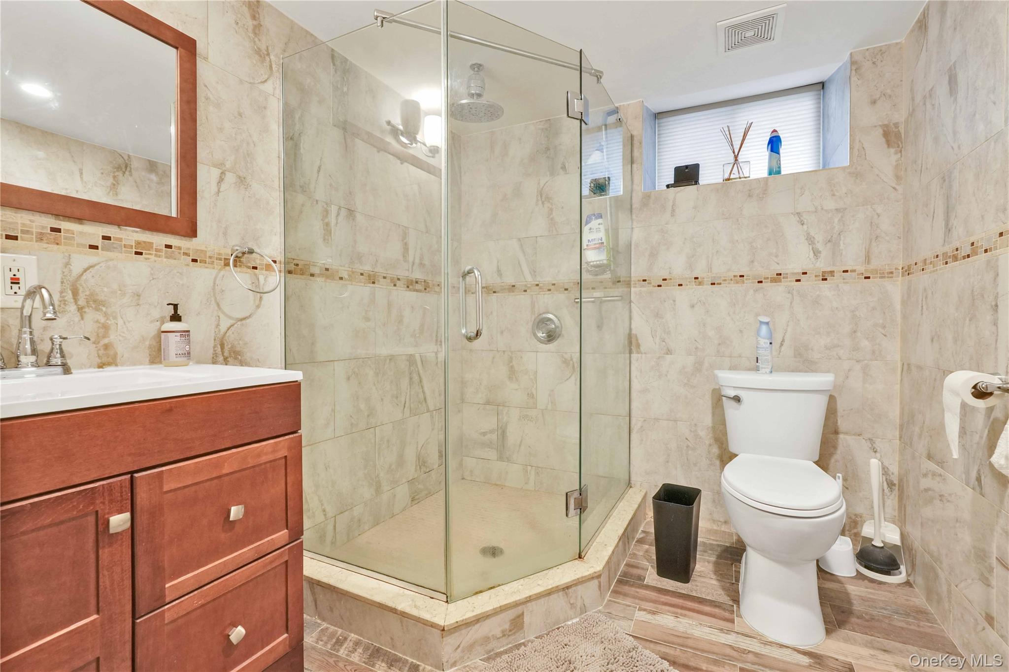 2334 28th Street, Astoria, NY 11105