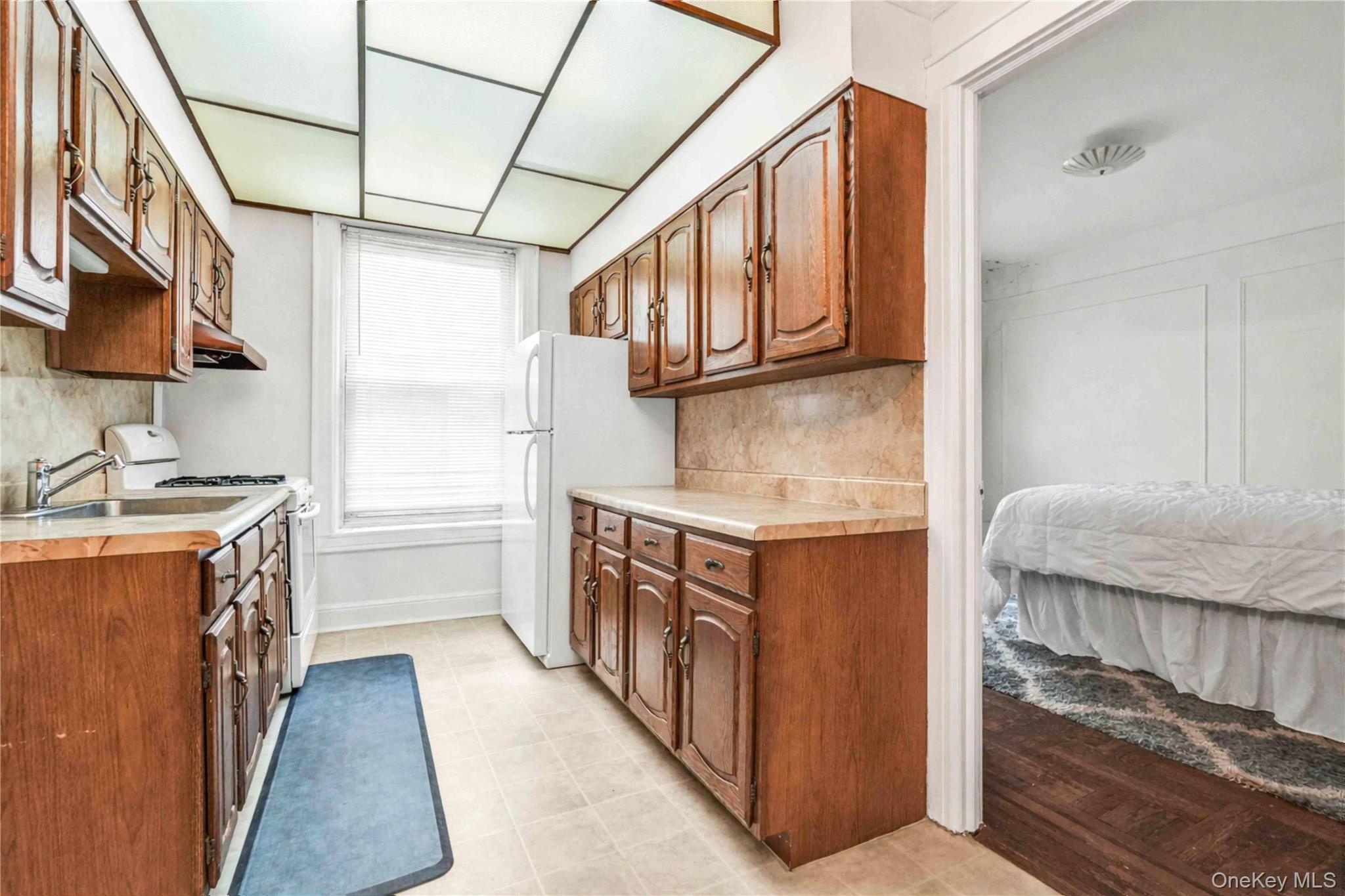 2334 28th Street, Astoria, NY 11105