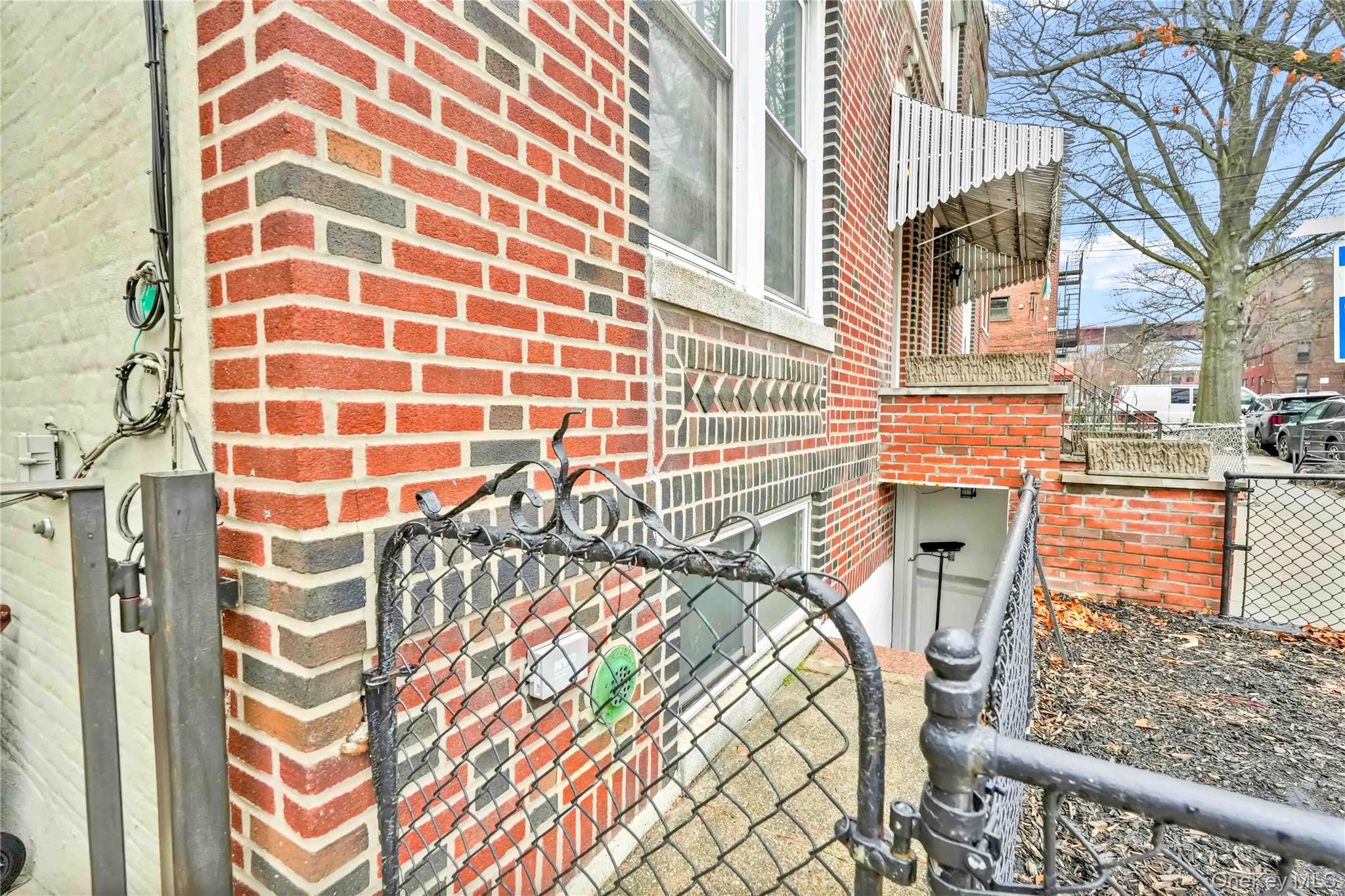 2334 28th Street, Astoria, NY 11105