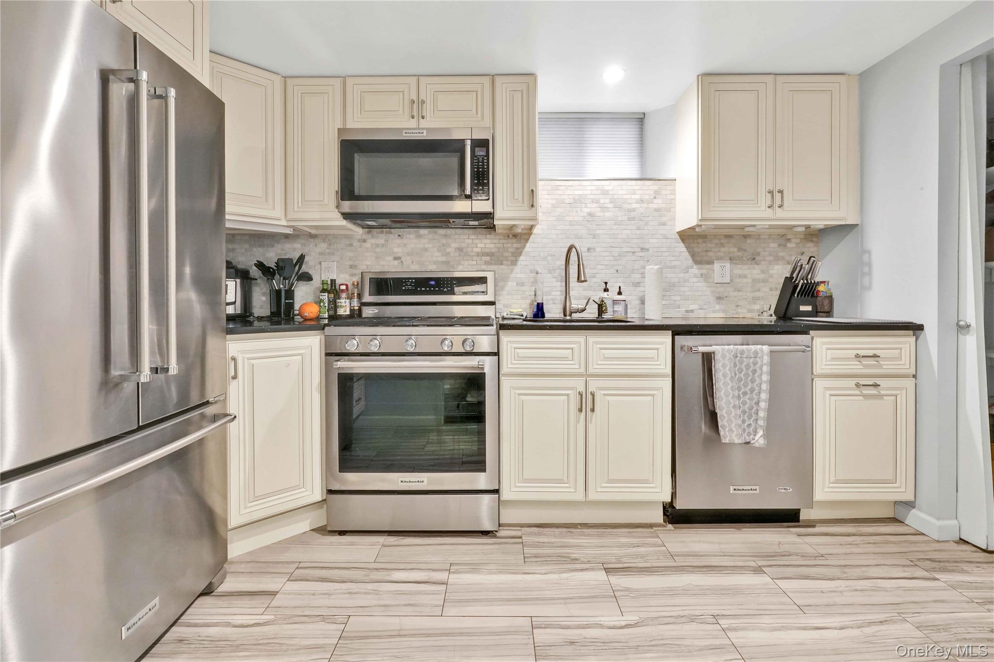 2334 28th Street, Astoria, NY 11105