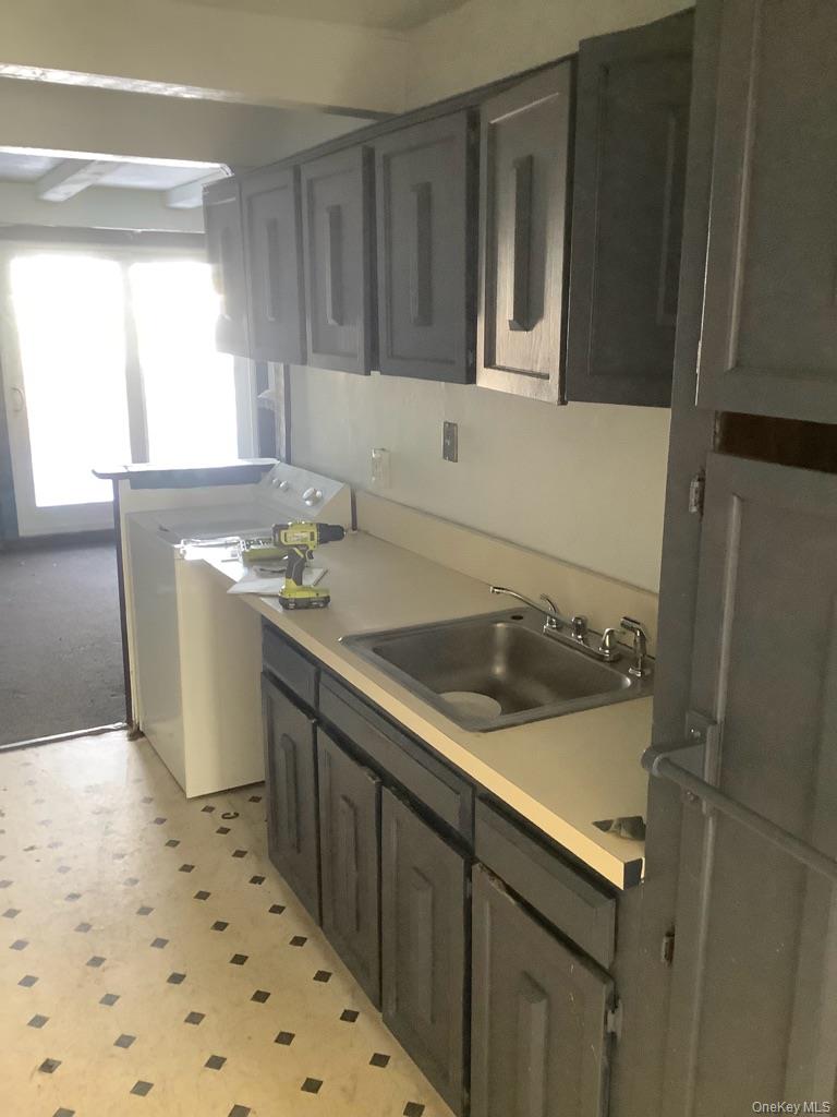 134 Hill Crescent, Calverton, NY 11933