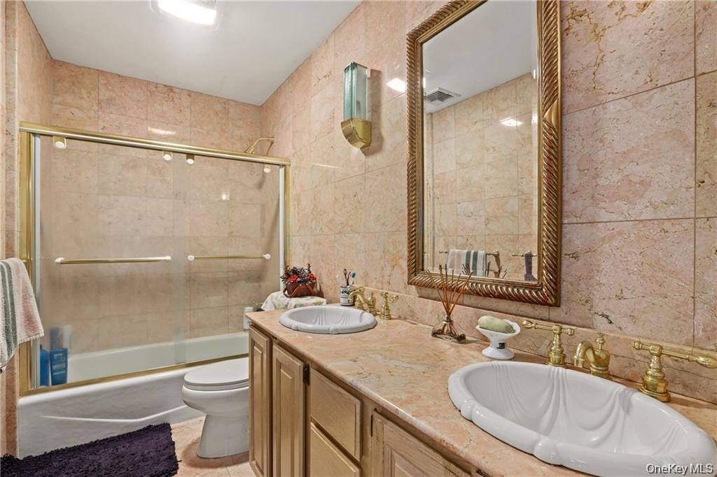 194 Westchester Avenue, Pound Ridge, NY 10576