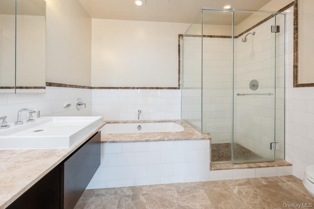 175 Huguenot Street # 1604/1605, New Rochelle, NY 10801