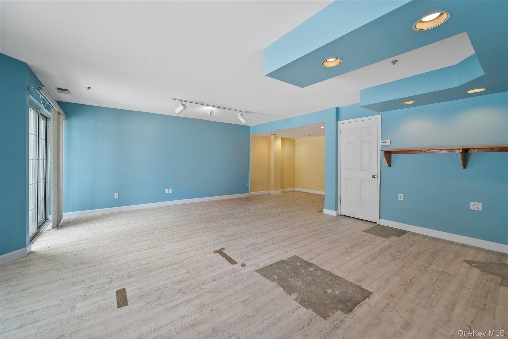 302 Pondside Drive, White Plains, NY 10607