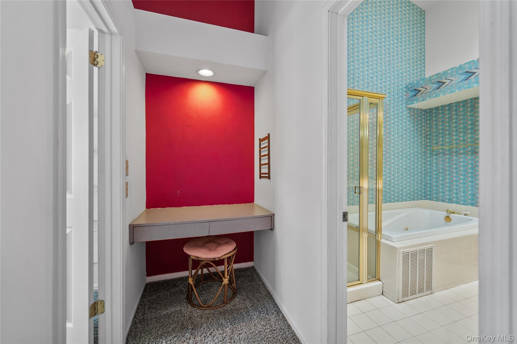 302 Pondside Drive, White Plains, NY 10607