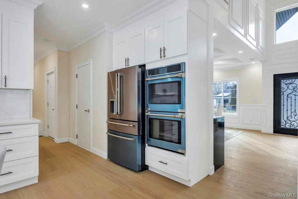 148 Meridian Road, Levittown, NY 11756