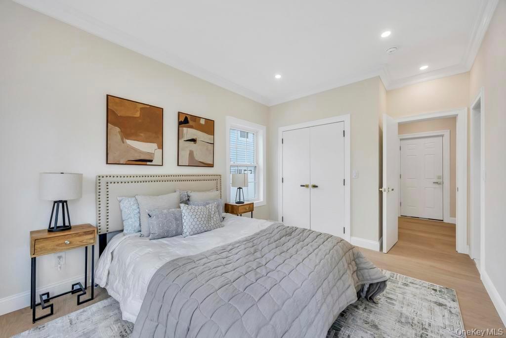 148 Meridian Road, Levittown, NY 11756