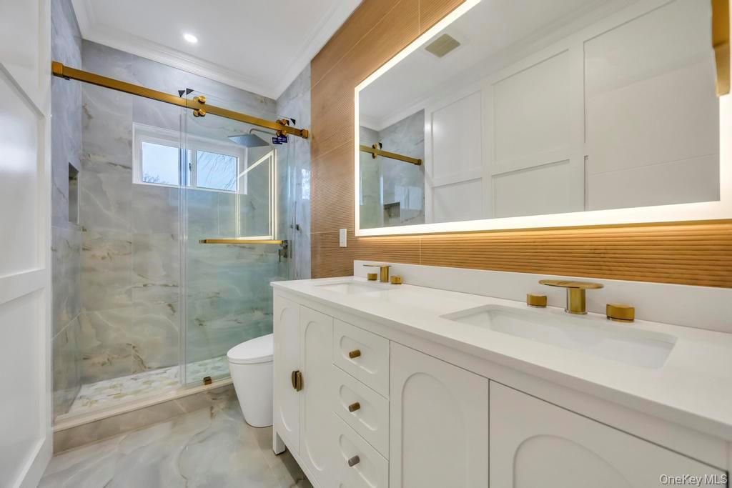 148 Meridian Road, Levittown, NY 11756