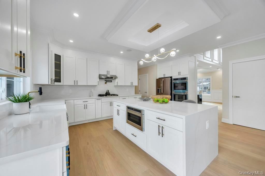 148 Meridian Road, Levittown, NY 11756