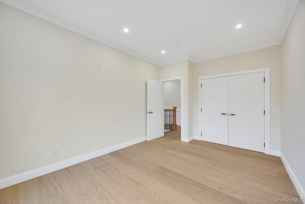 148 Meridian Road, Levittown, NY 11756