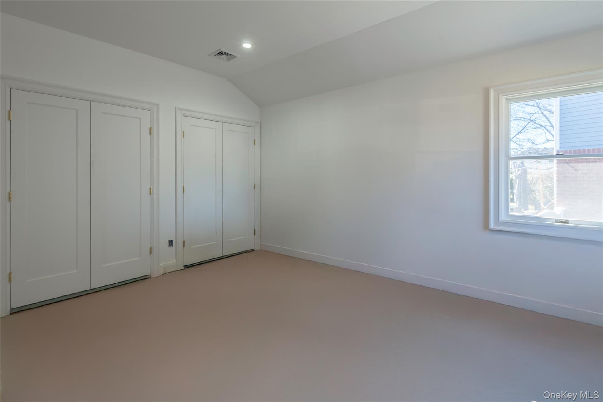 1070 Maple Lane, New Hyde Park, NY 11040