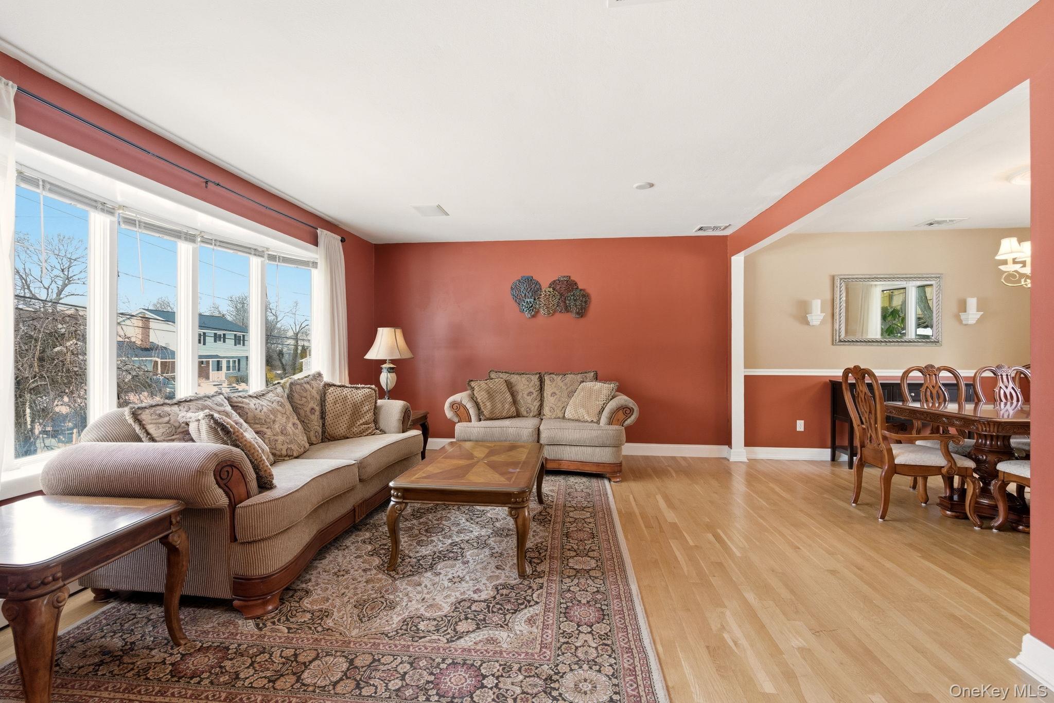 17 Soundway Drive, Rocky Point, NY 11778