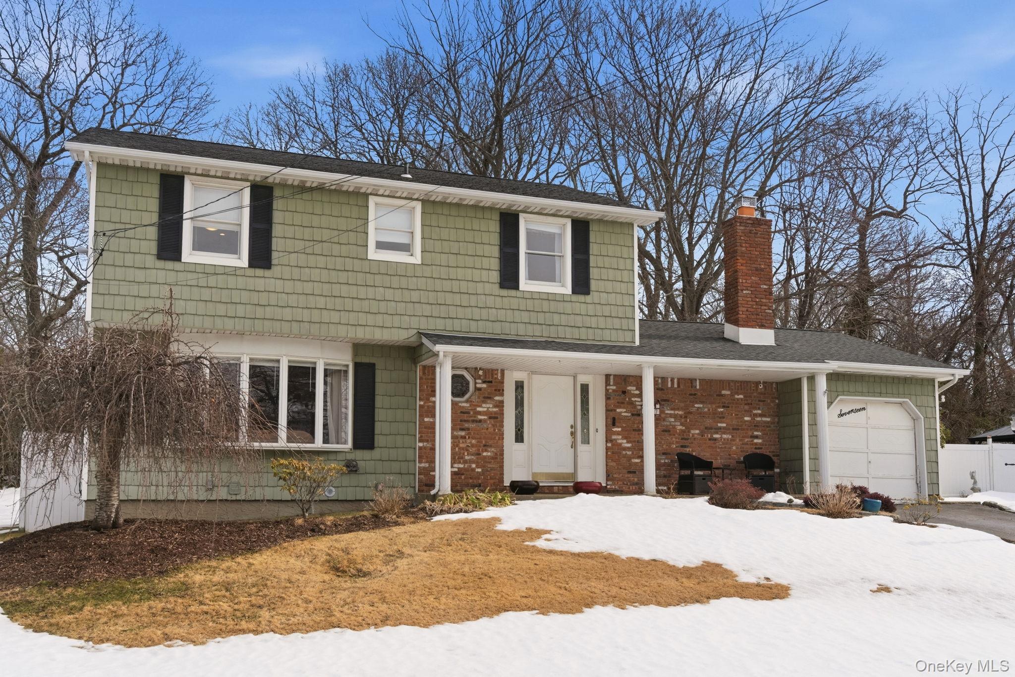 17 Soundway Drive, Rocky Point, NY 11778