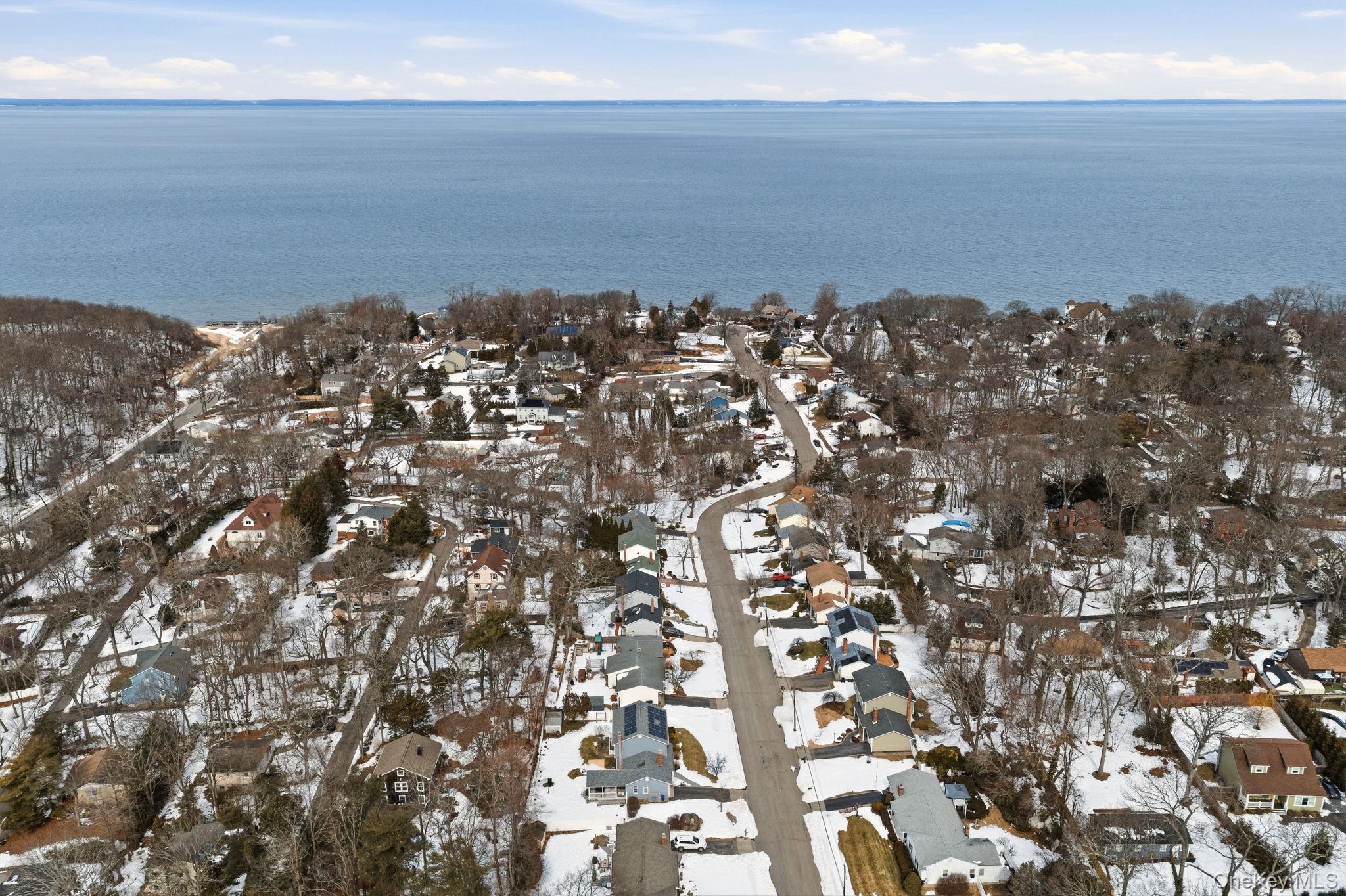 17 Soundway Drive, Rocky Point, NY 11778