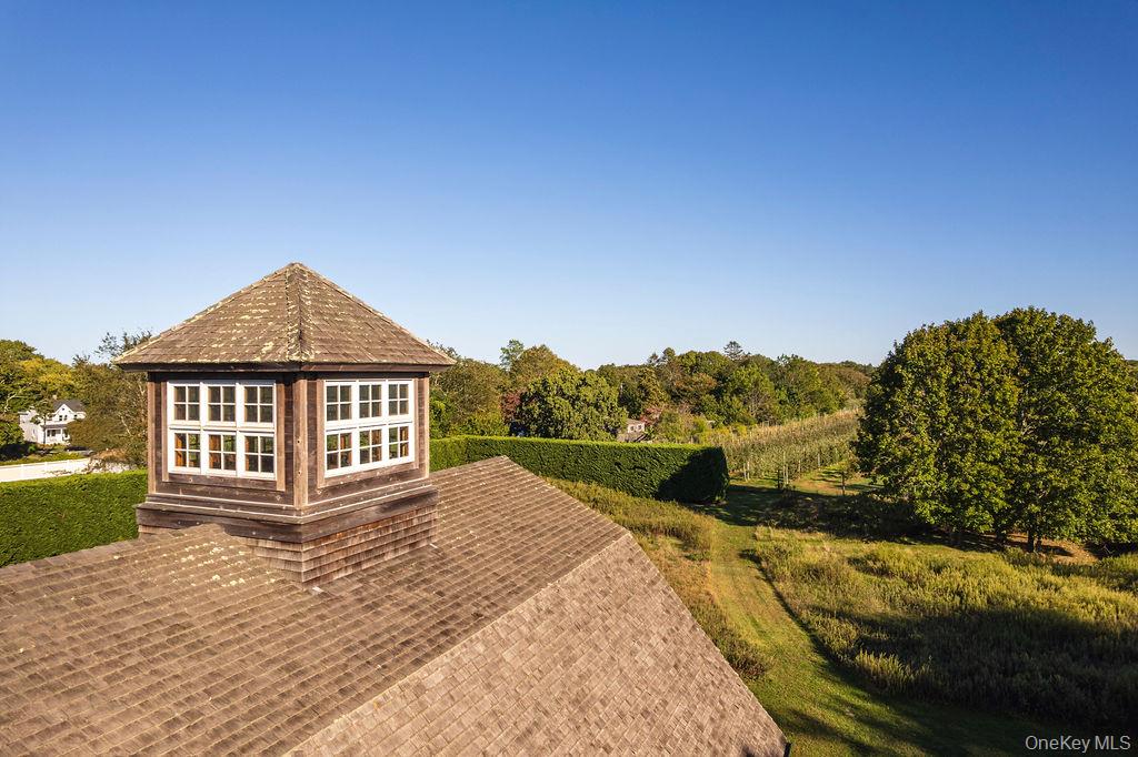 29500 Main Rd, Cutchogue, NY 11935