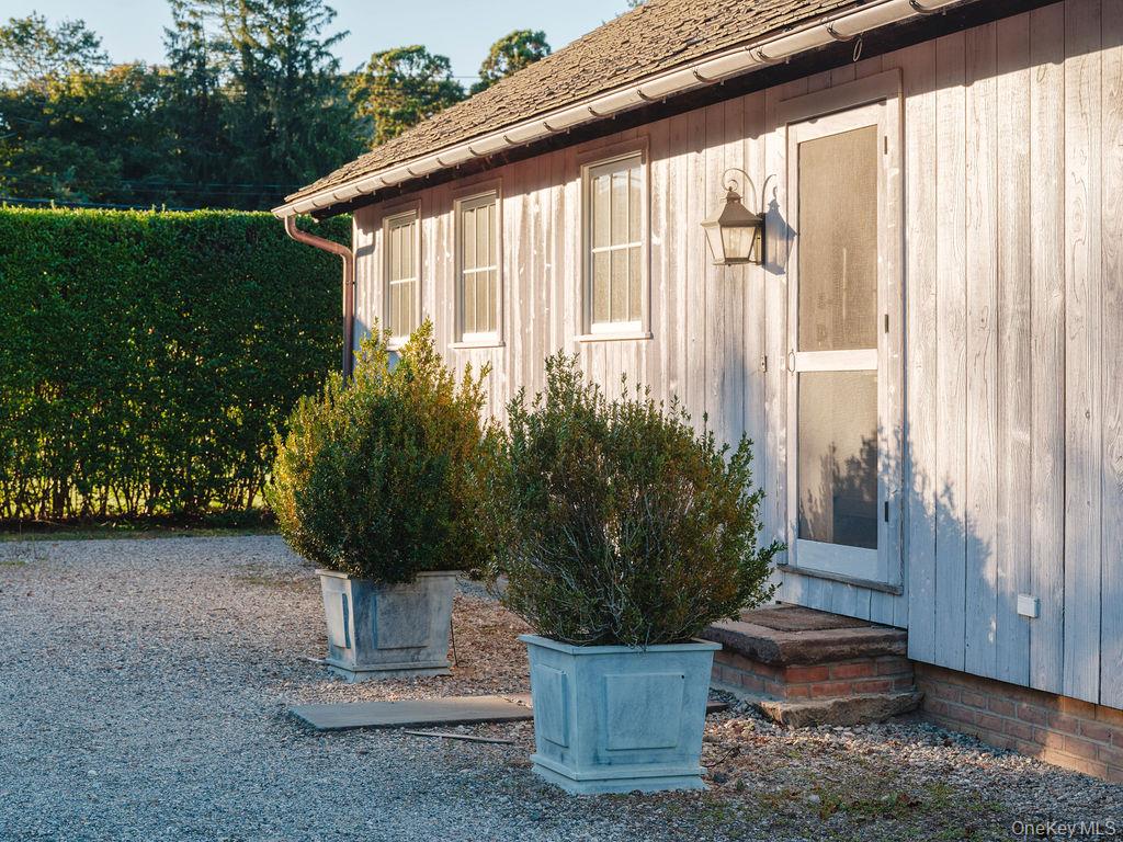 29500 Main Rd, Cutchogue, NY 11935