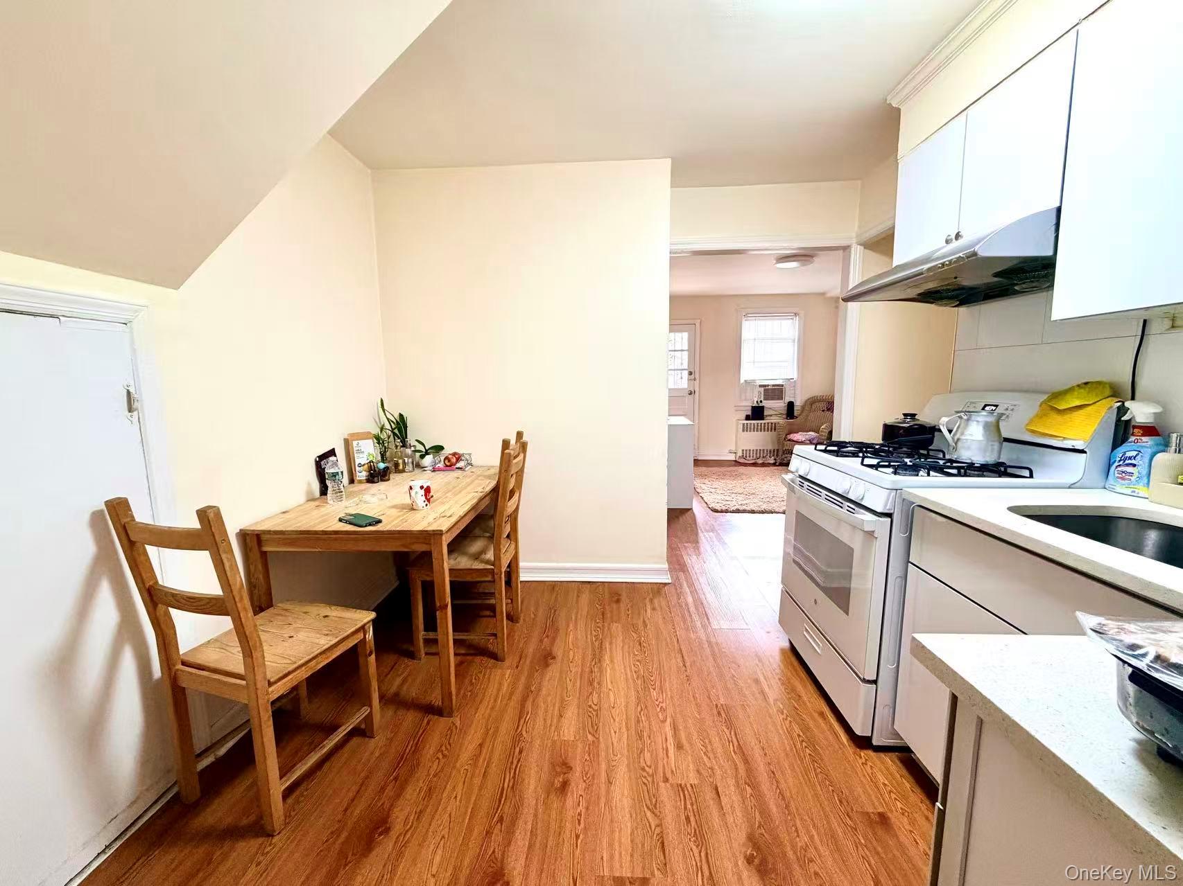 6143 157th Street, Flushing, NY 11367