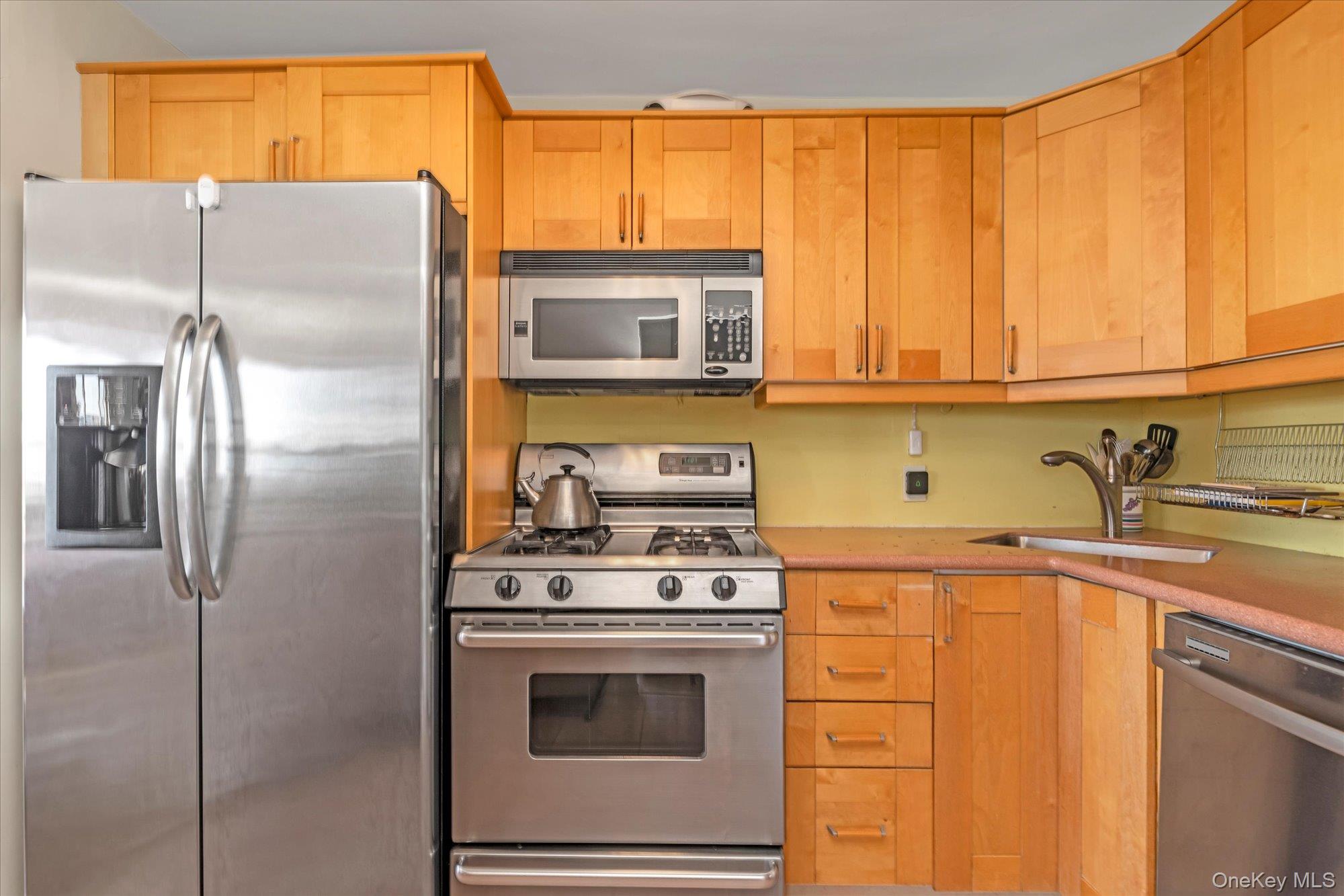 154-23 Riverside Drive # 10b, Whitestone, NY 11357