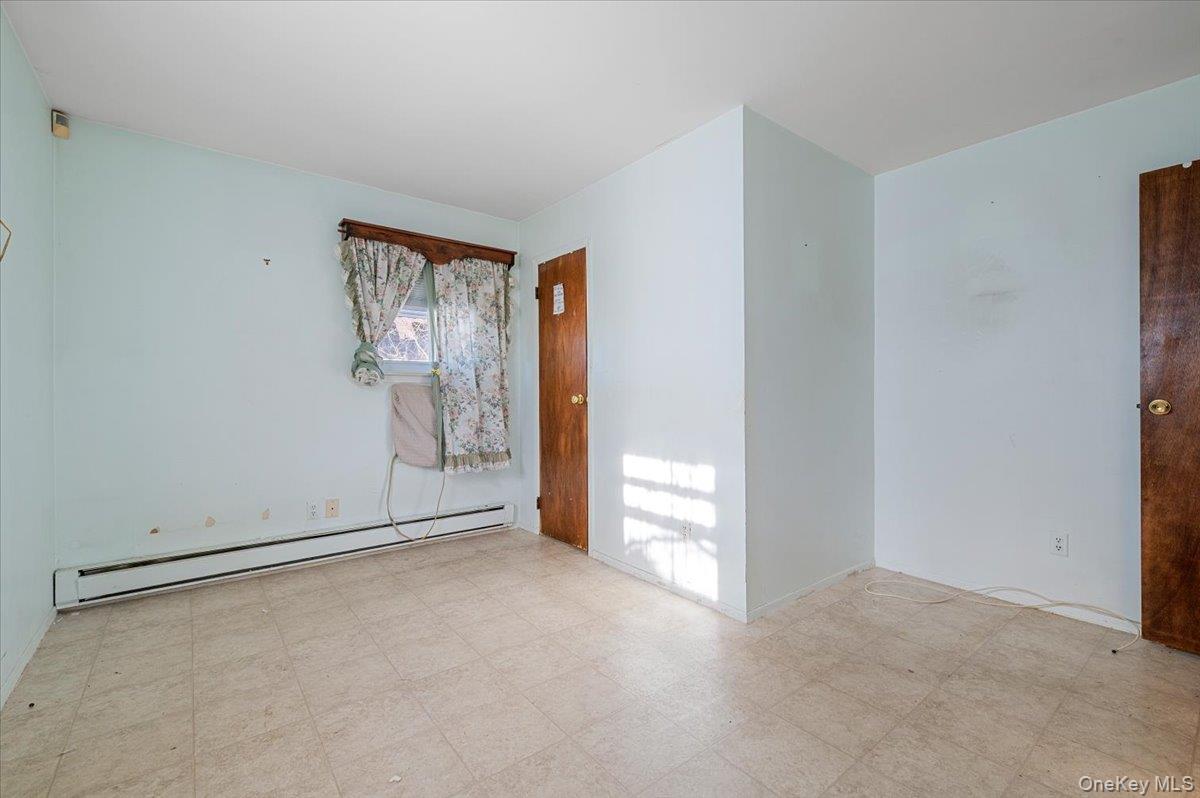 342 9th Street, West Babylon, NY 11704