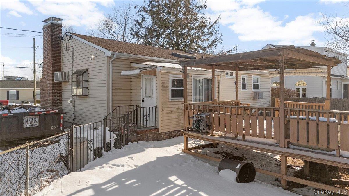 342 9th Street, West Babylon, NY 11704