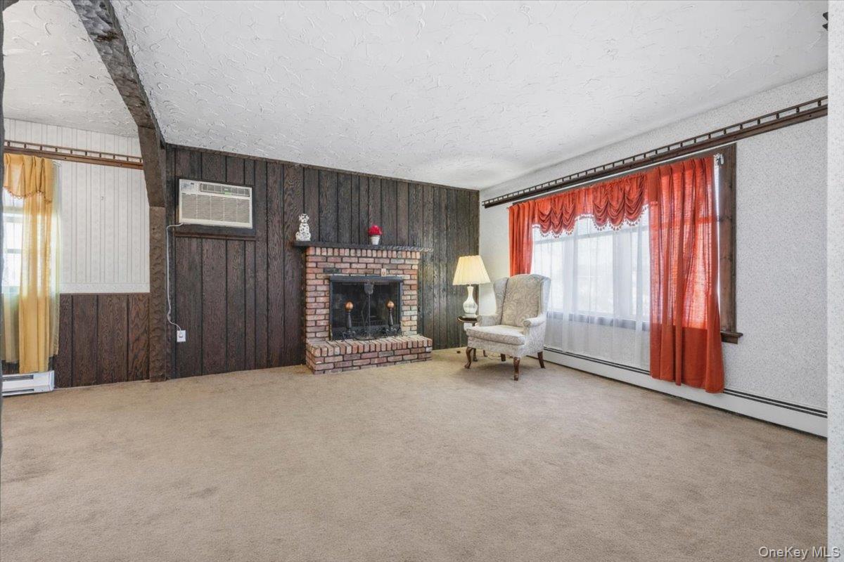 342 9th Street, West Babylon, NY 11704