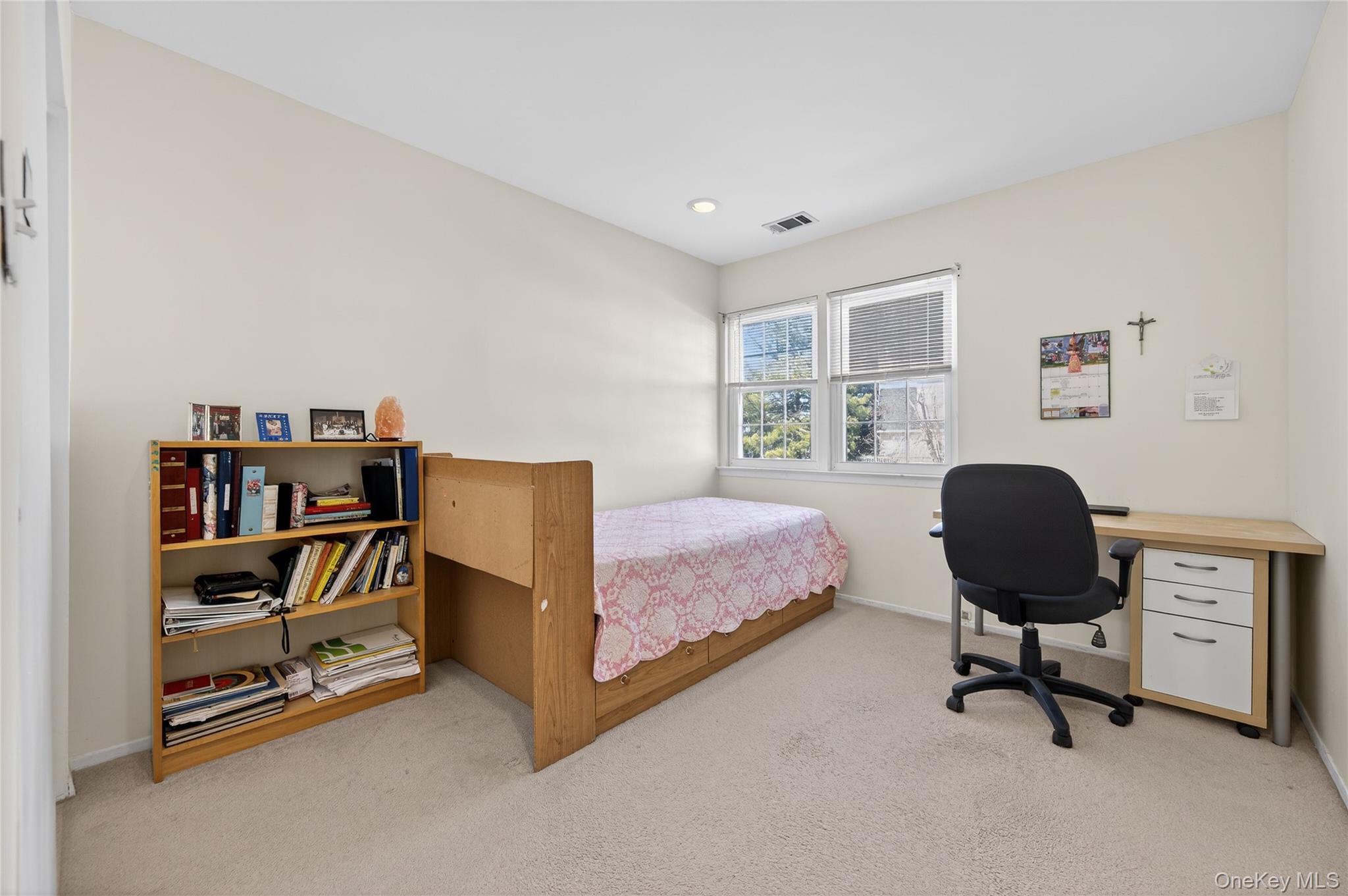 109 Glen Way, Syosset, NY 11791