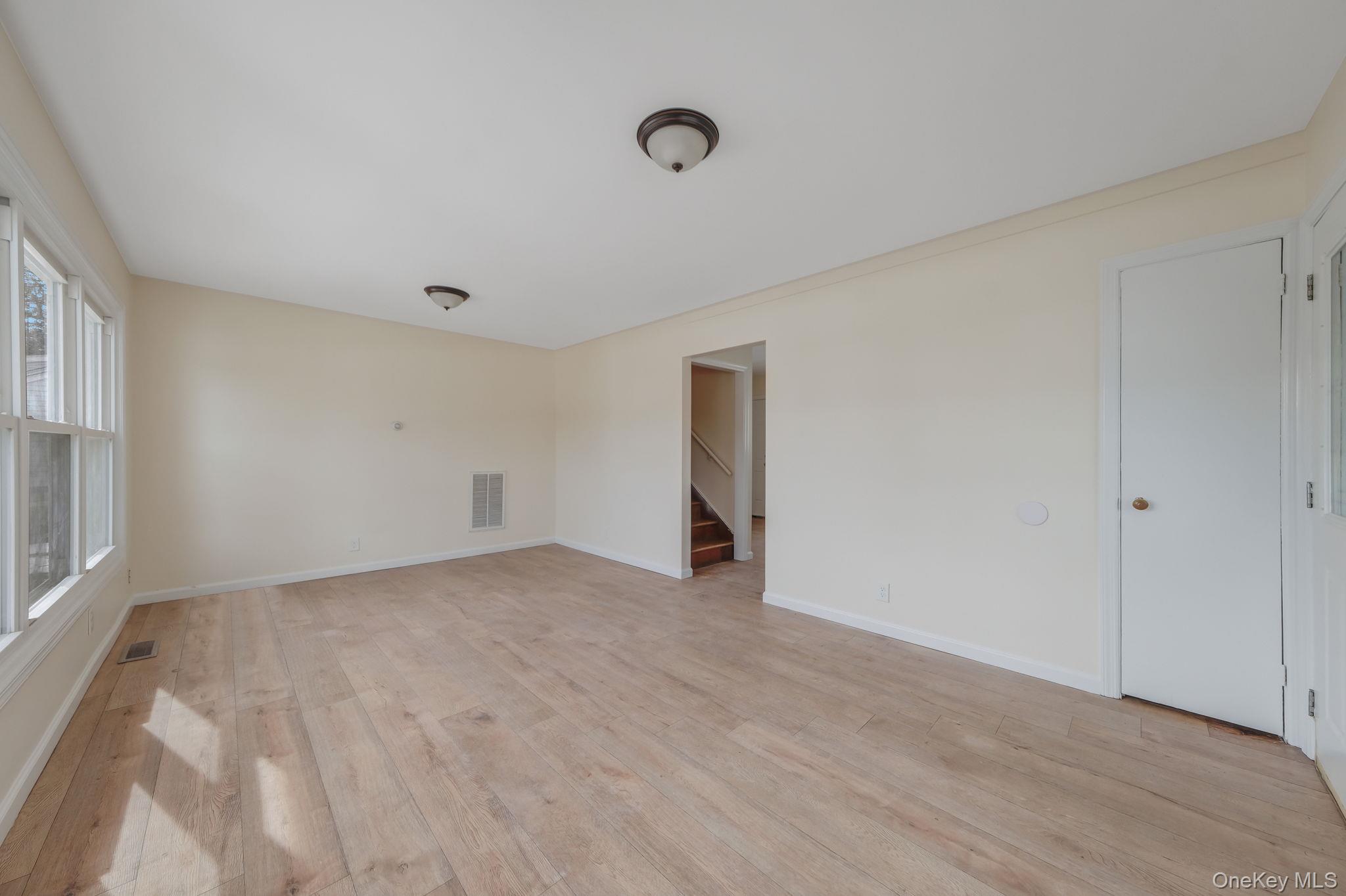 22 Overbrook Street, Riverhead, NY 11901