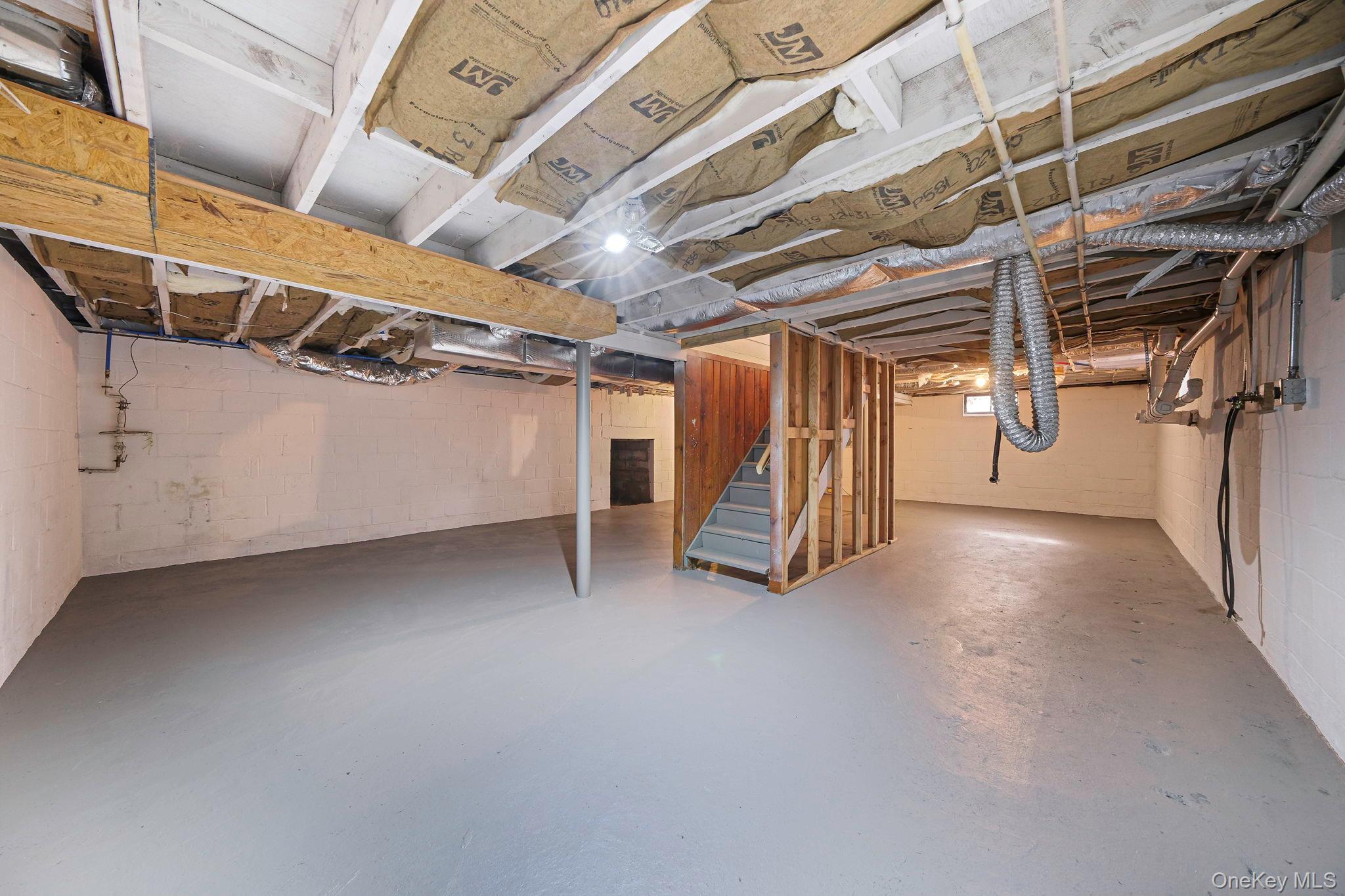 22 Overbrook Street, Riverhead, NY 11901