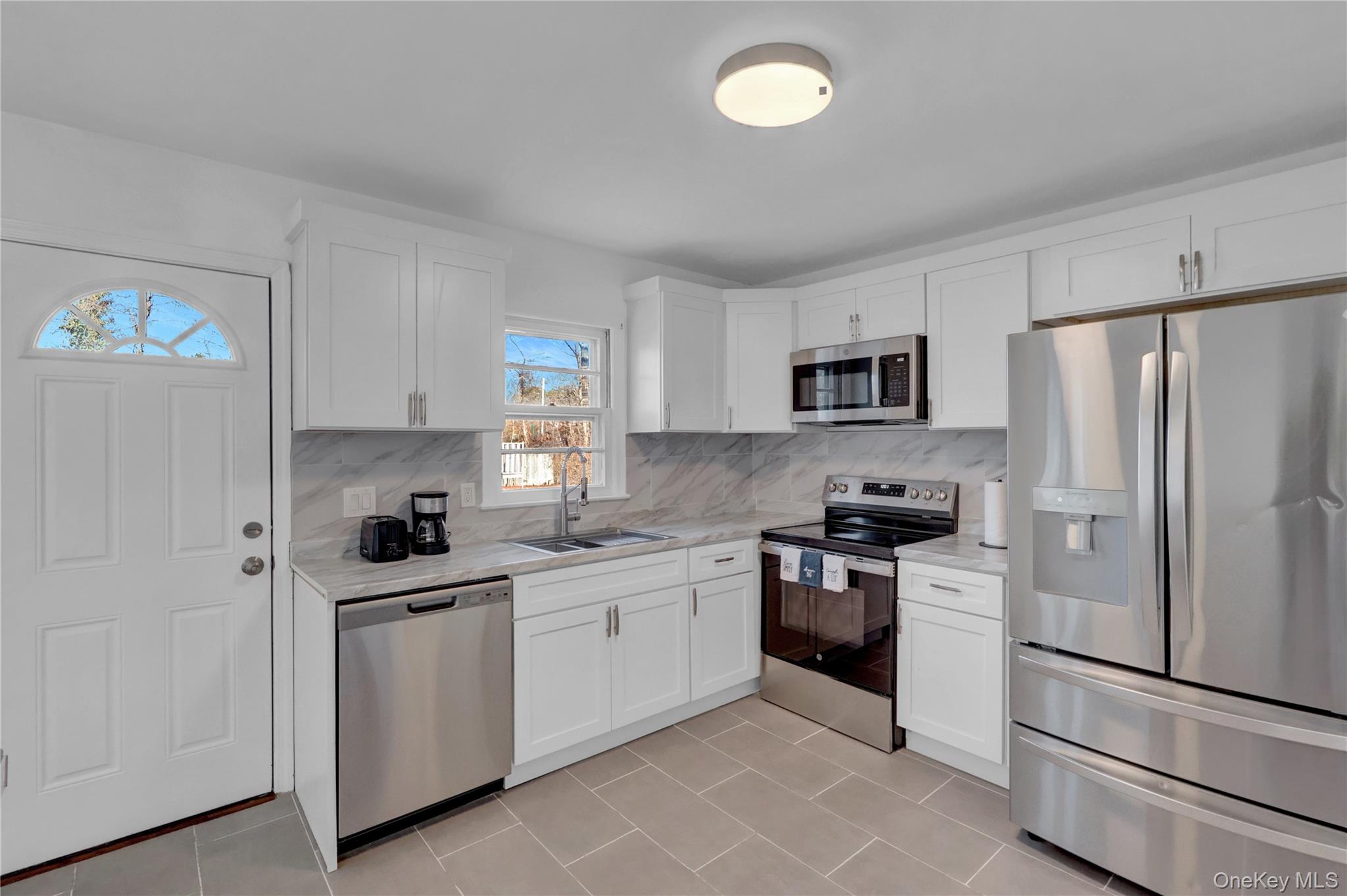 57 Middle Island Road, Medford, NY 11763