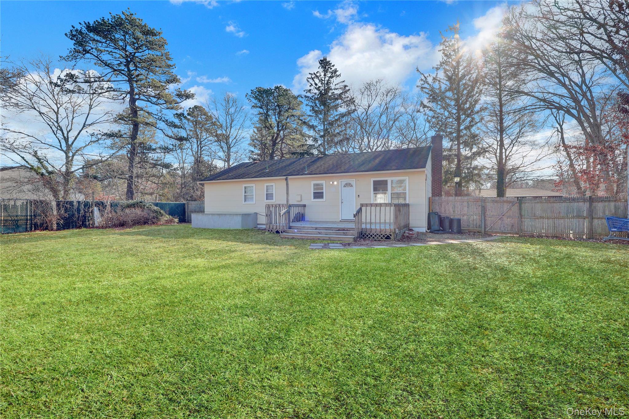 57 Middle Island Road, Medford, NY 11763