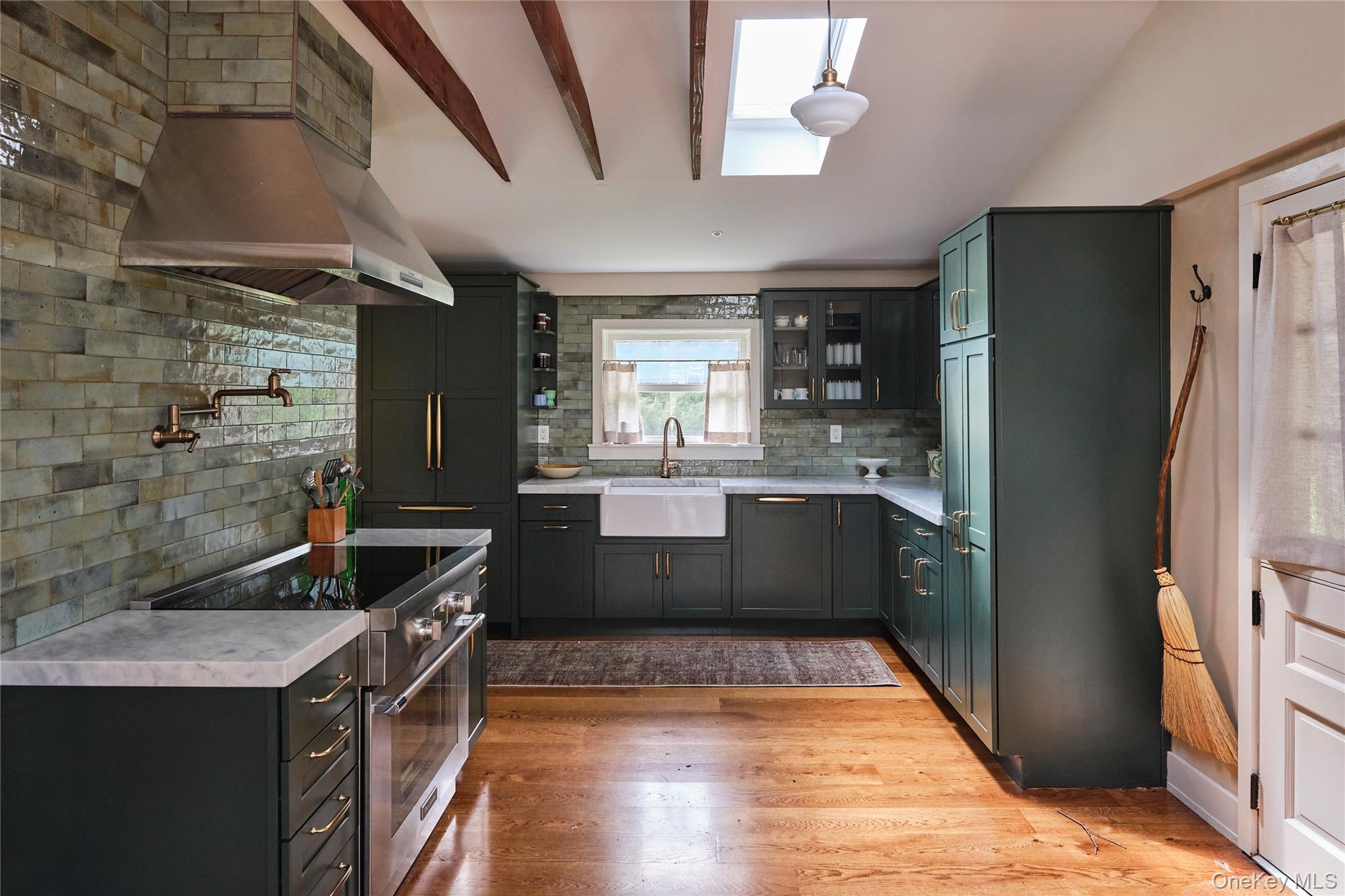 41 Seelbach Lane, Staatsburg, NY 12580