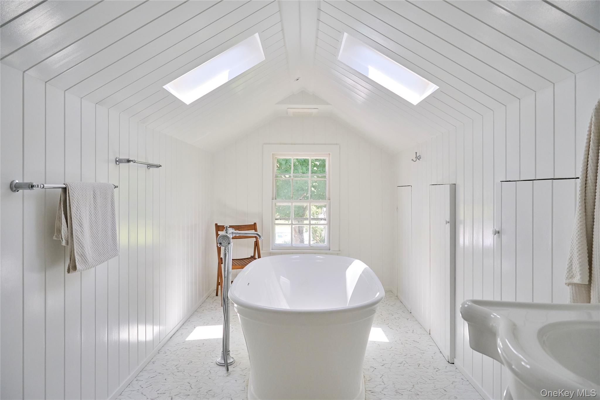 41 Seelbach Lane, Staatsburg, NY 12580