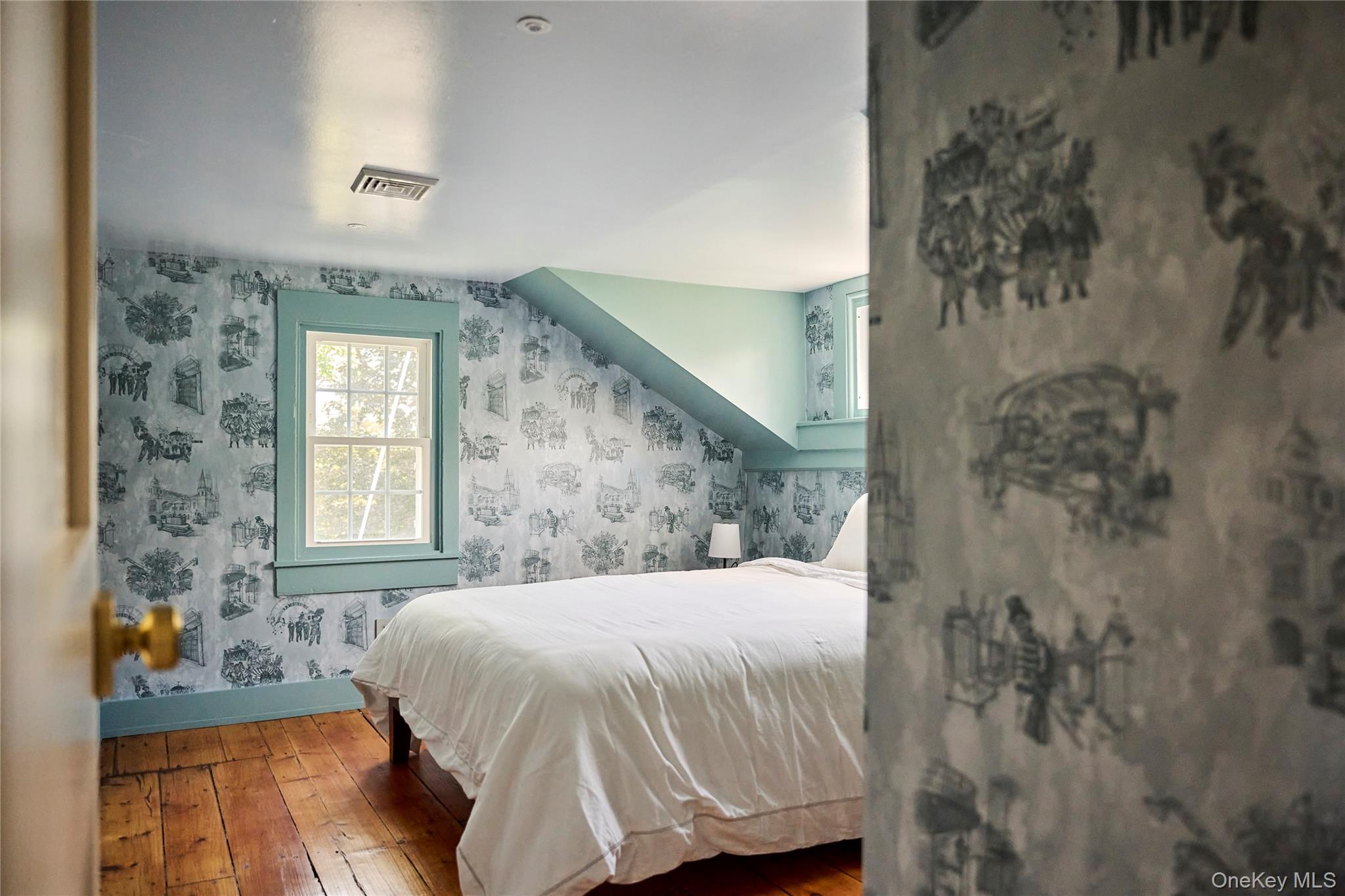 41 Seelbach Lane, Staatsburg, NY 12580