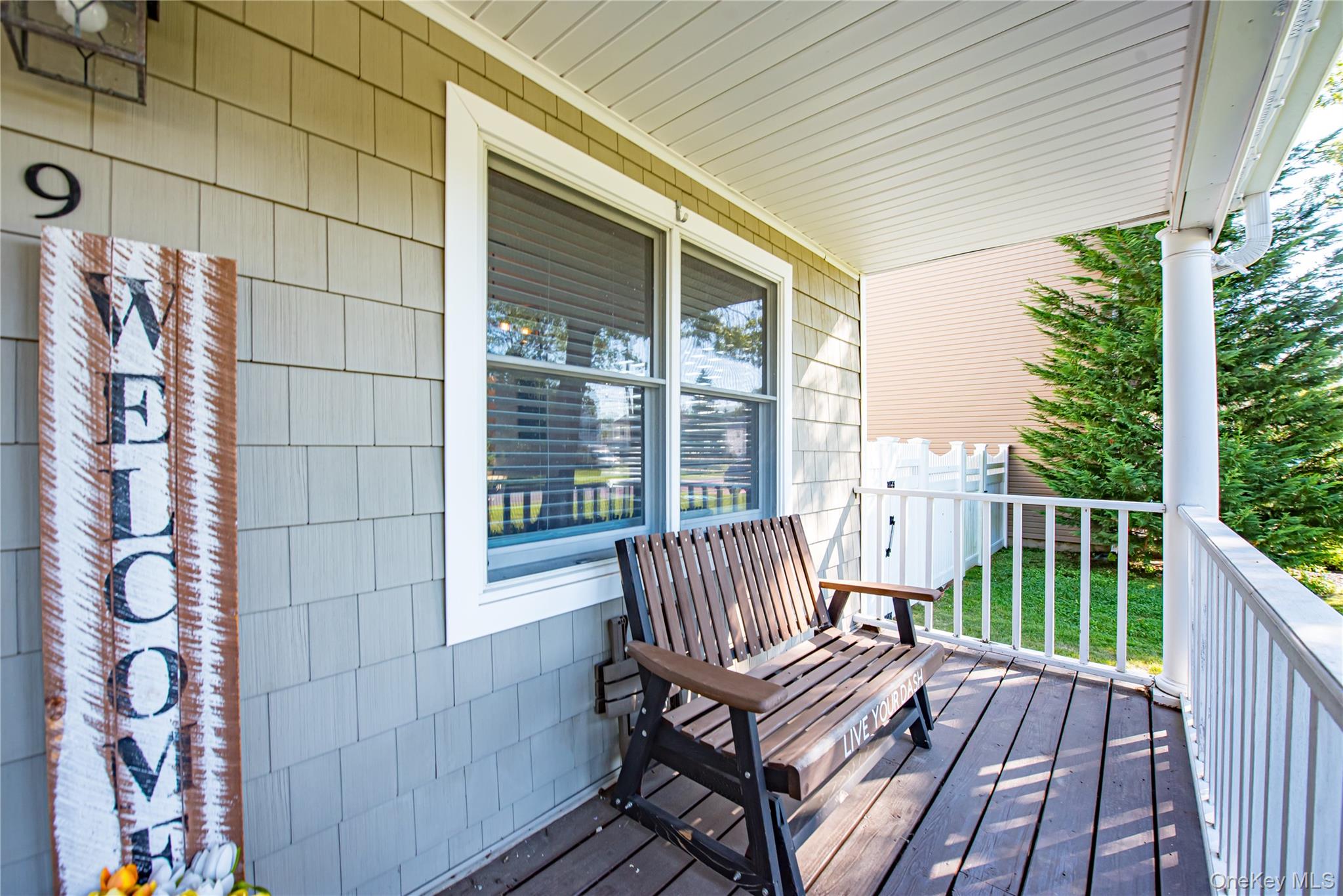 9 Donna Place, East Islip, NY 11730