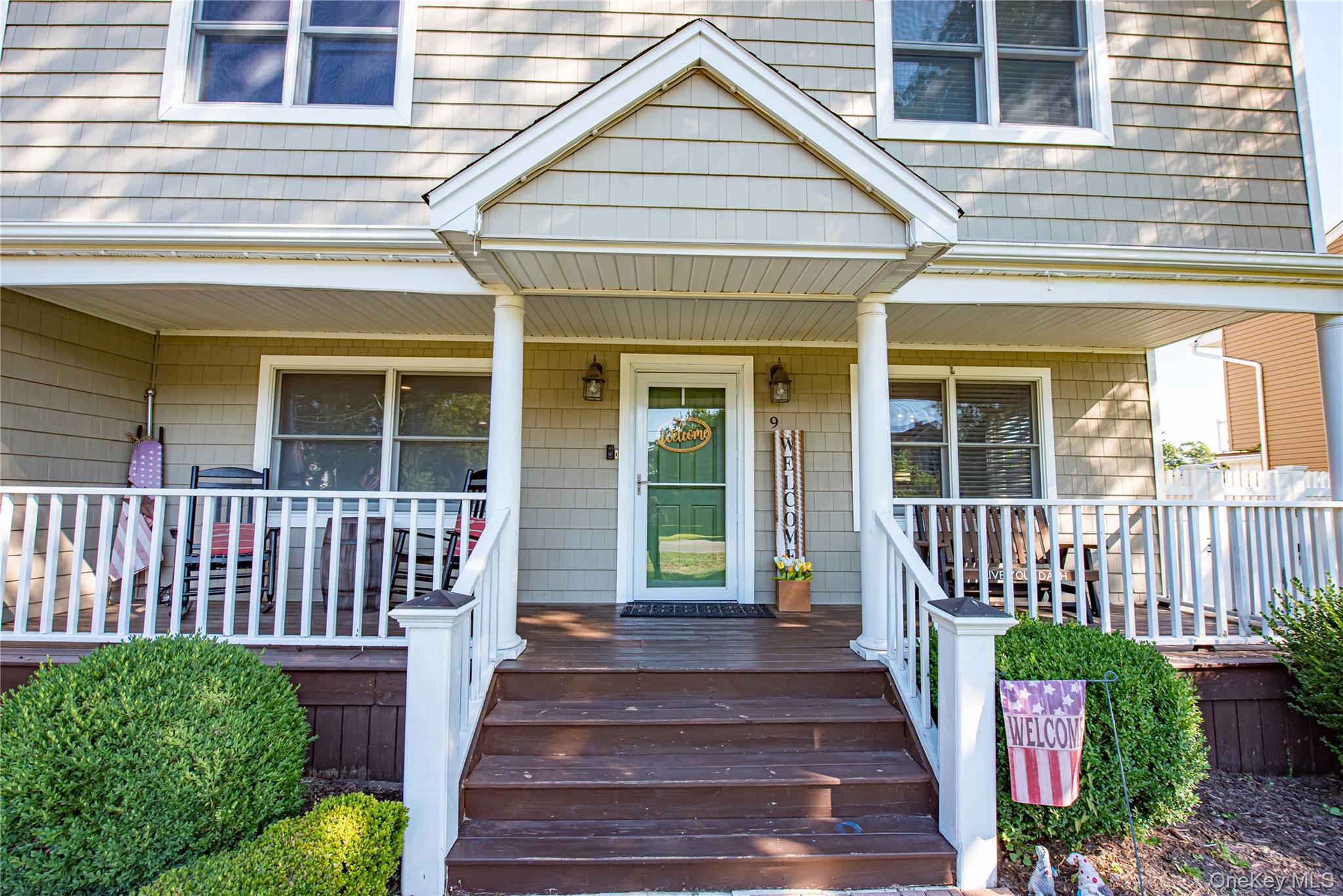 9 Donna Place, East Islip, NY 11730