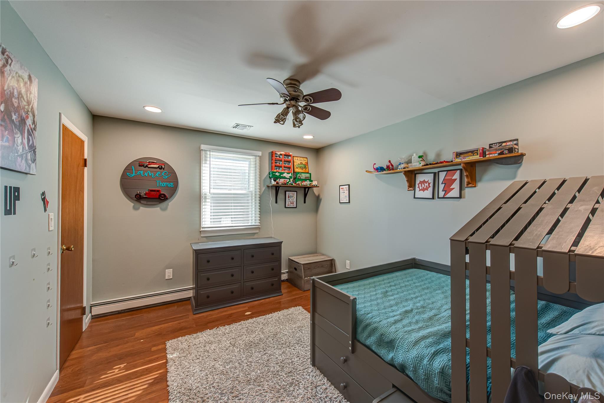 9 Donna Place, East Islip, NY 11730